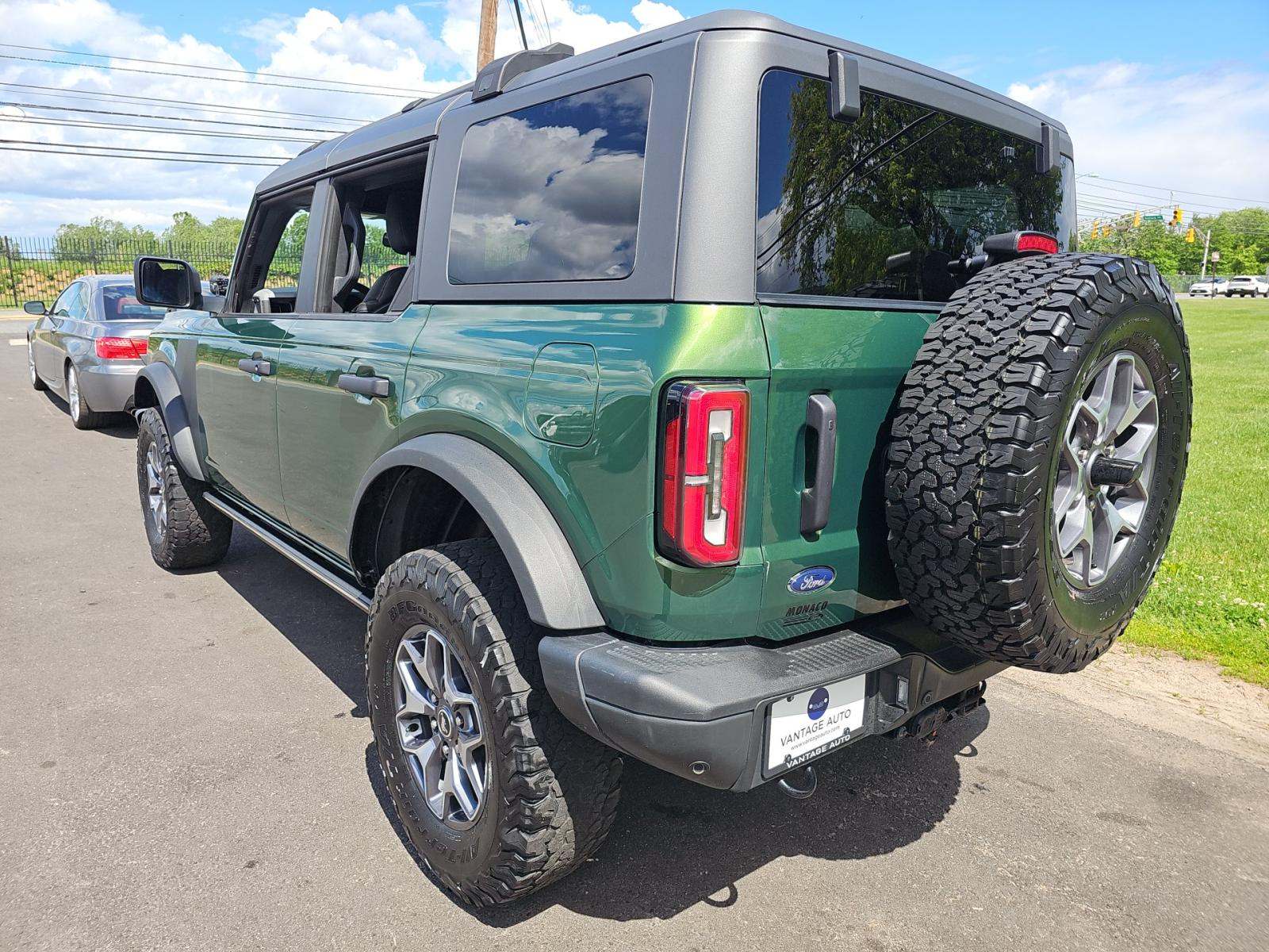 FORD BRONCO - 2