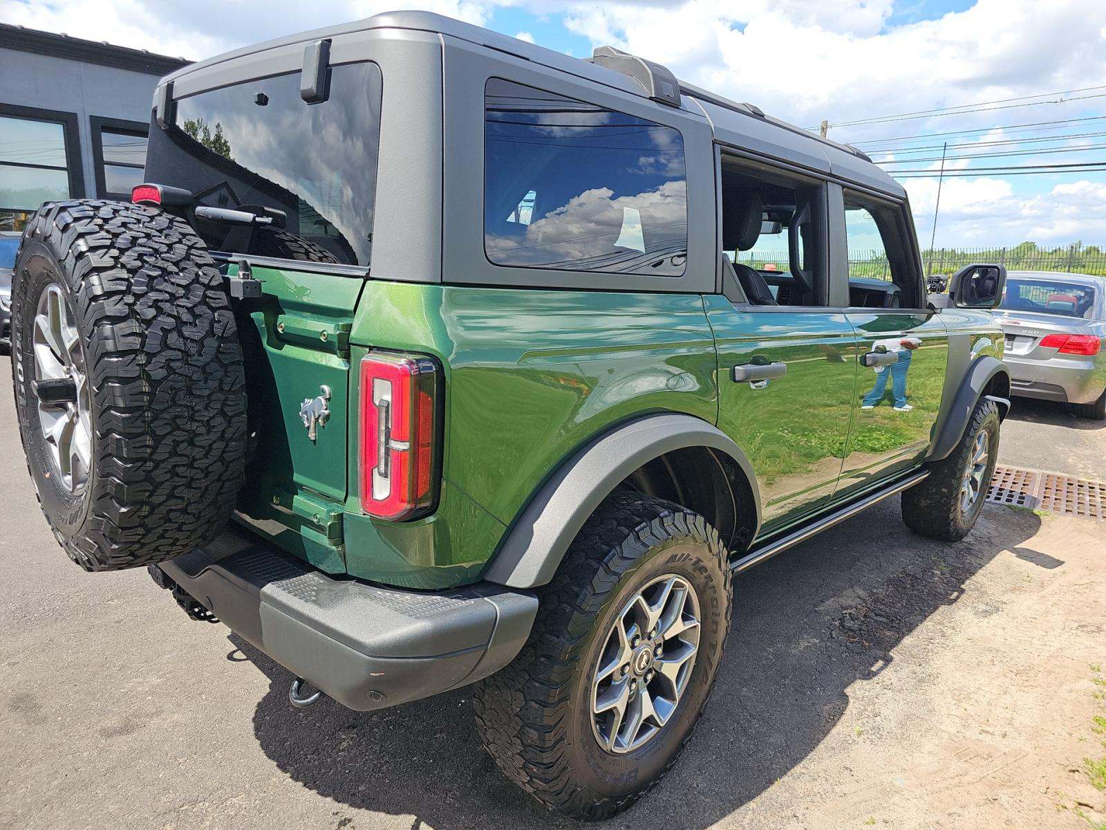 FORD BRONCO - 3