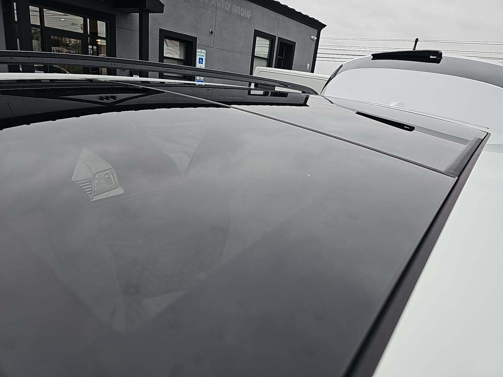 2023 BMW X7 M60i AWD