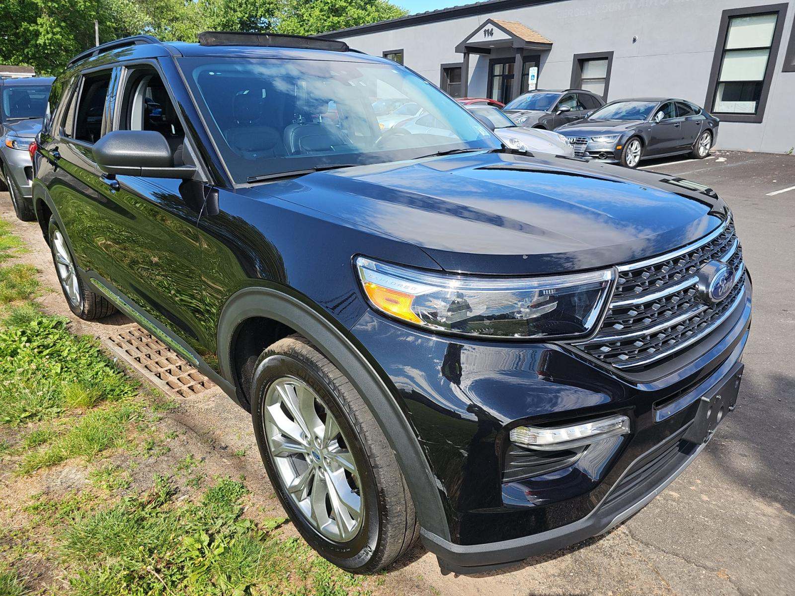FORD EXPLORER - 4