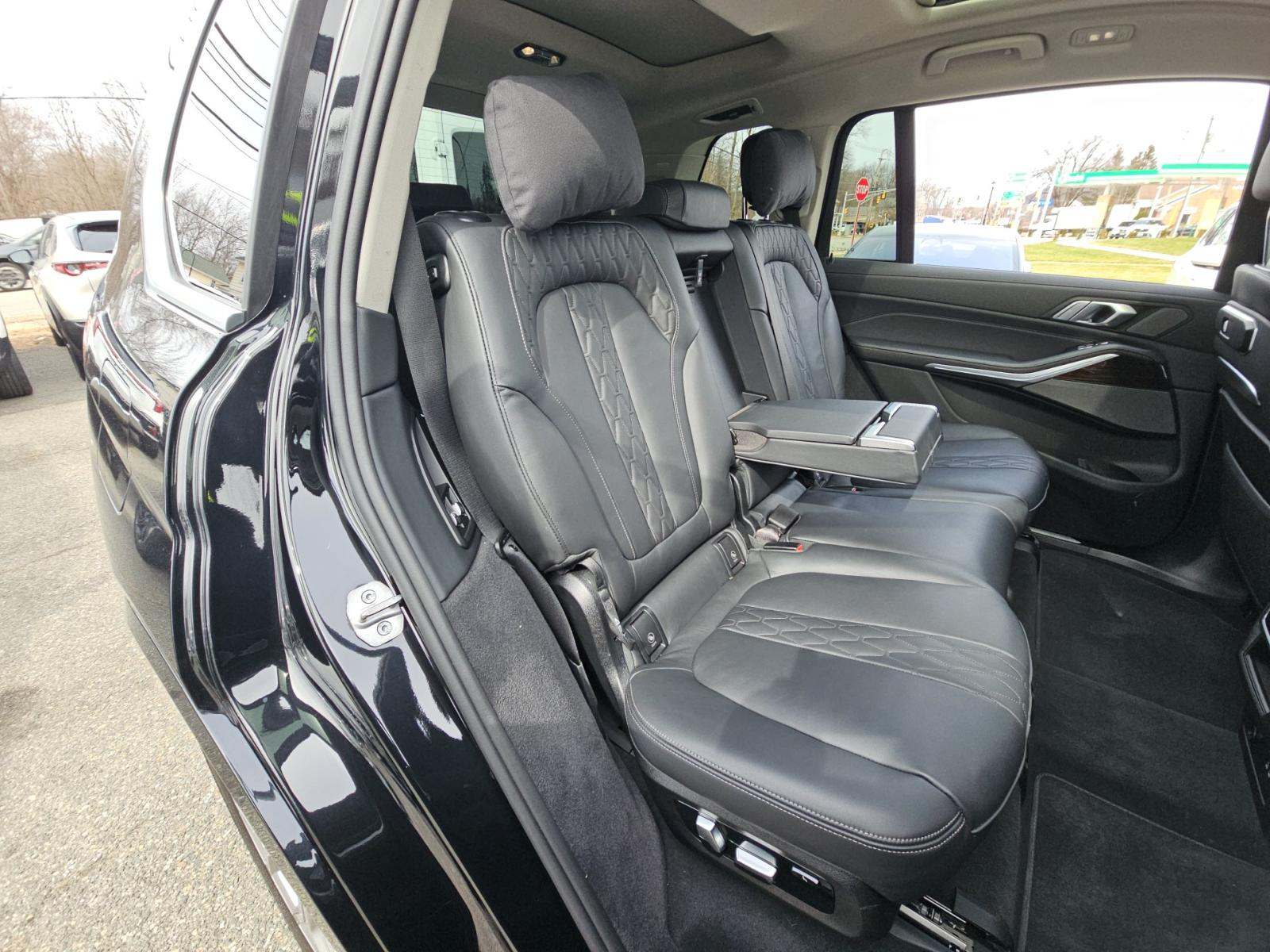 2026 BMW X7 xDrive40i AWD