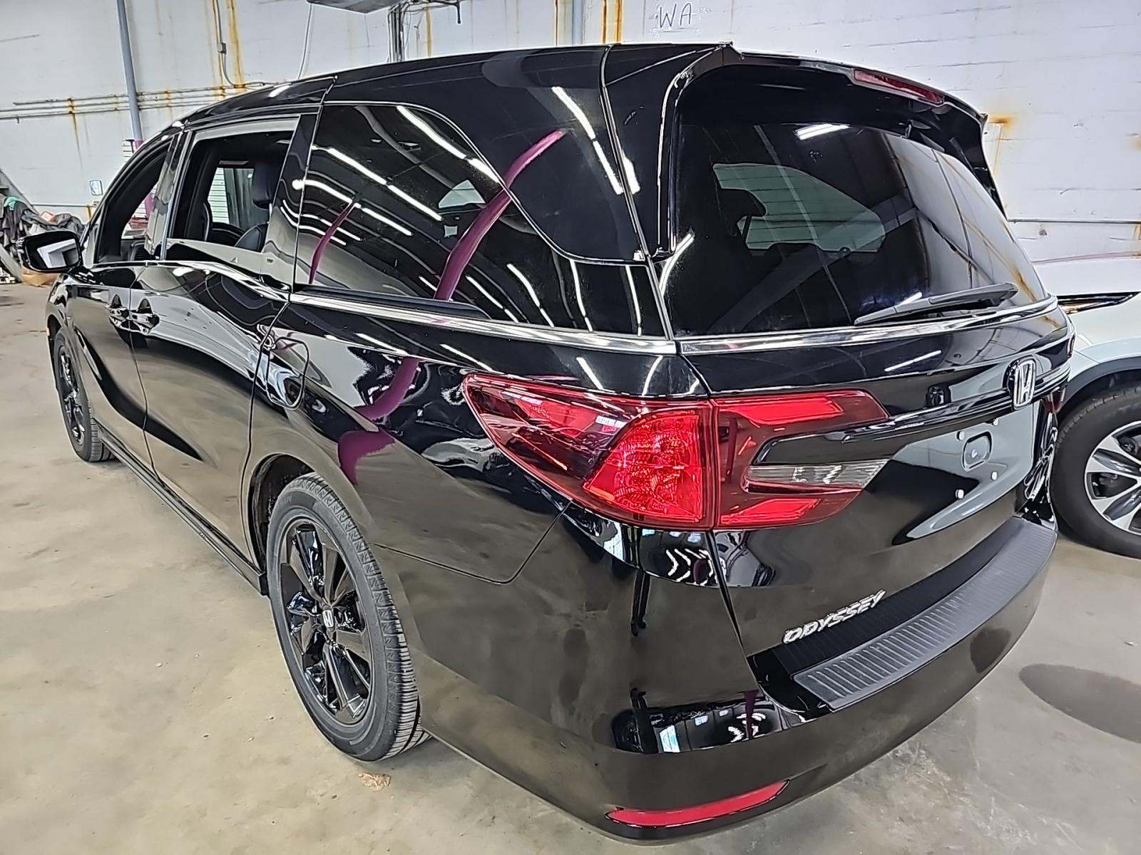 2023 Honda Odyssey Sport FWD