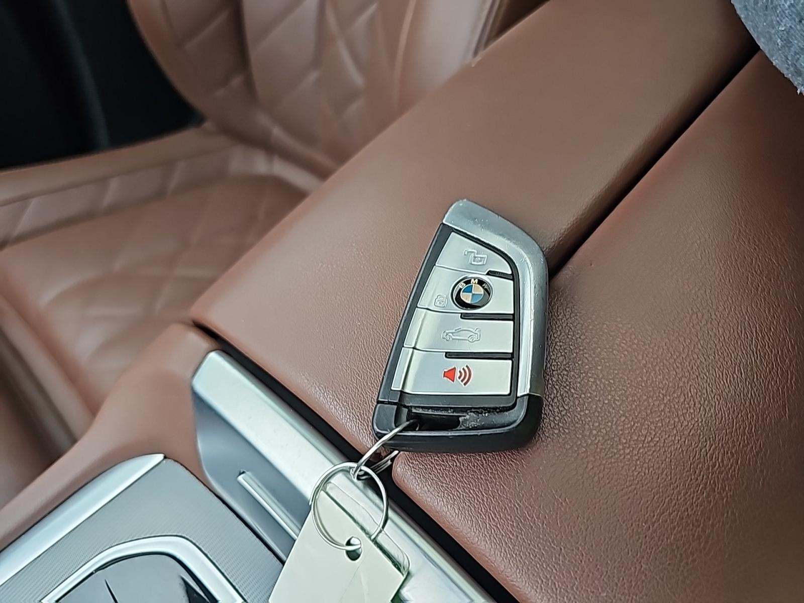 2023 BMW X6 xDrive40i AWD