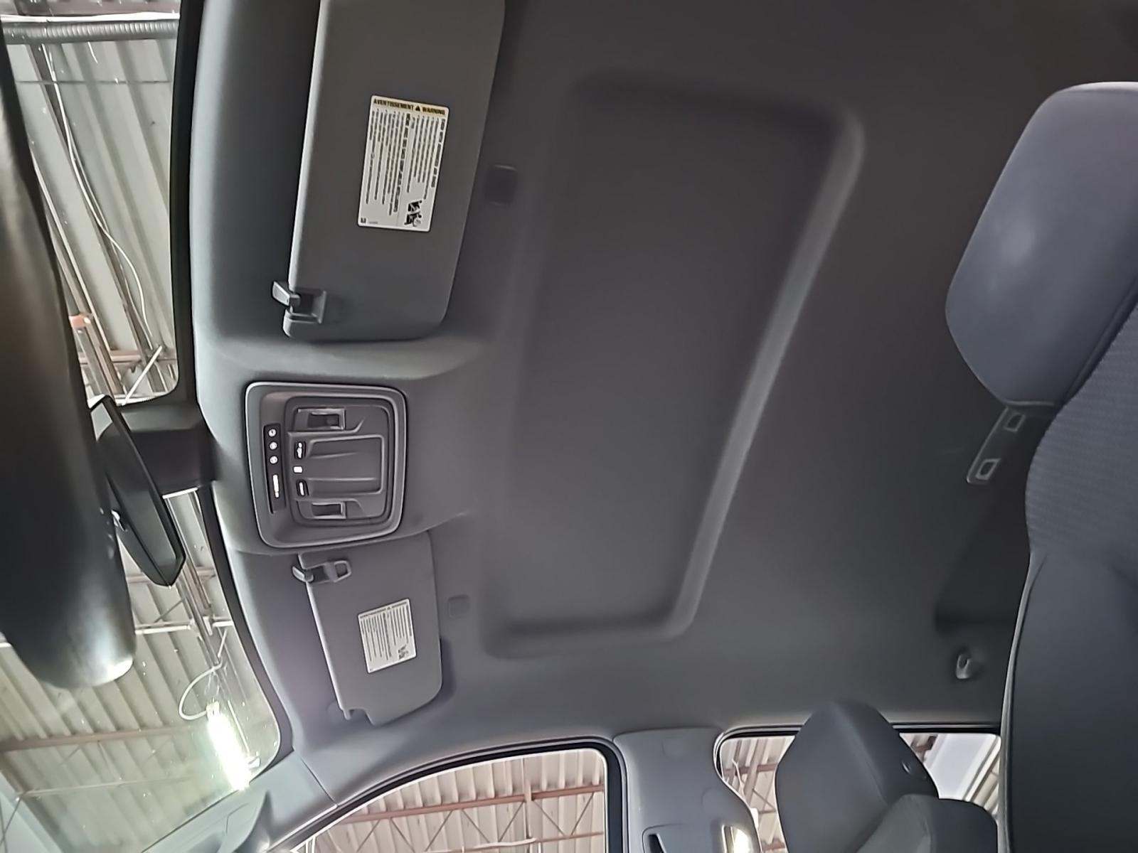 2022 Chevrolet Silverado 1500 Custom AWD