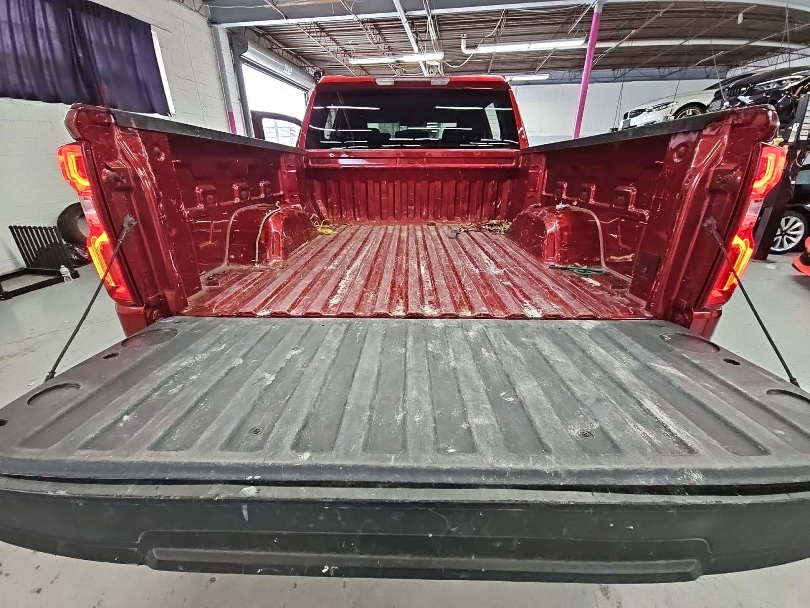 2022 Chevrolet Silverado 1500 Custom AWD