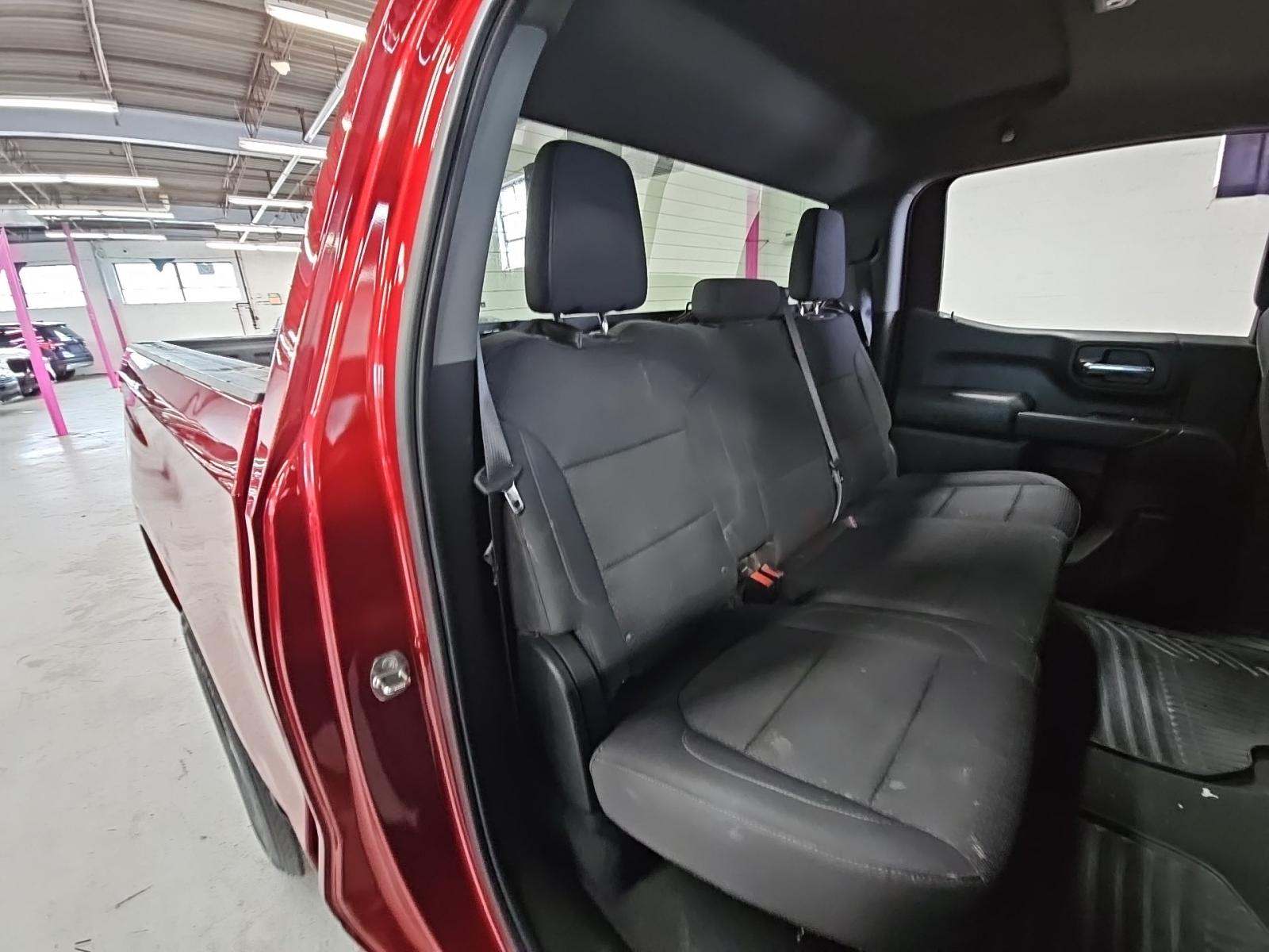 2022 Chevrolet Silverado 1500 Custom AWD