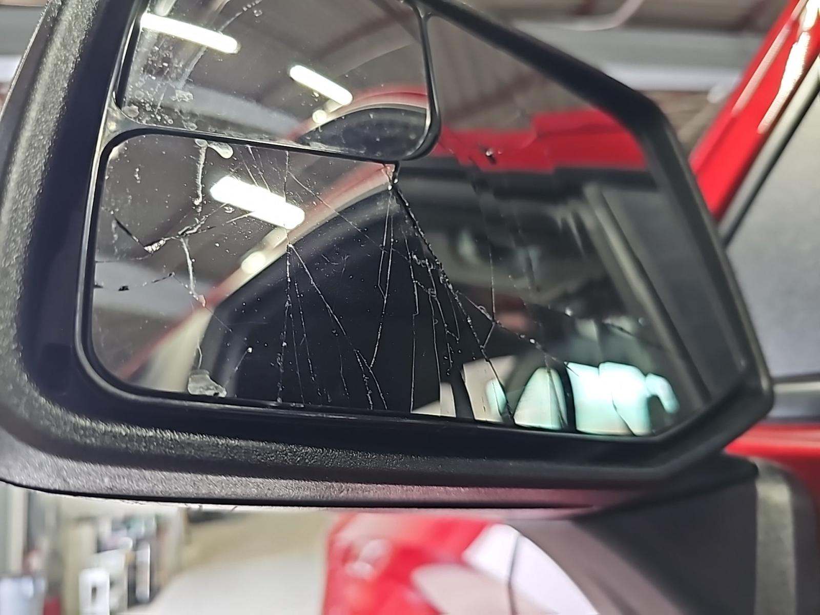 2022 Chevrolet Silverado 1500 Custom AWD