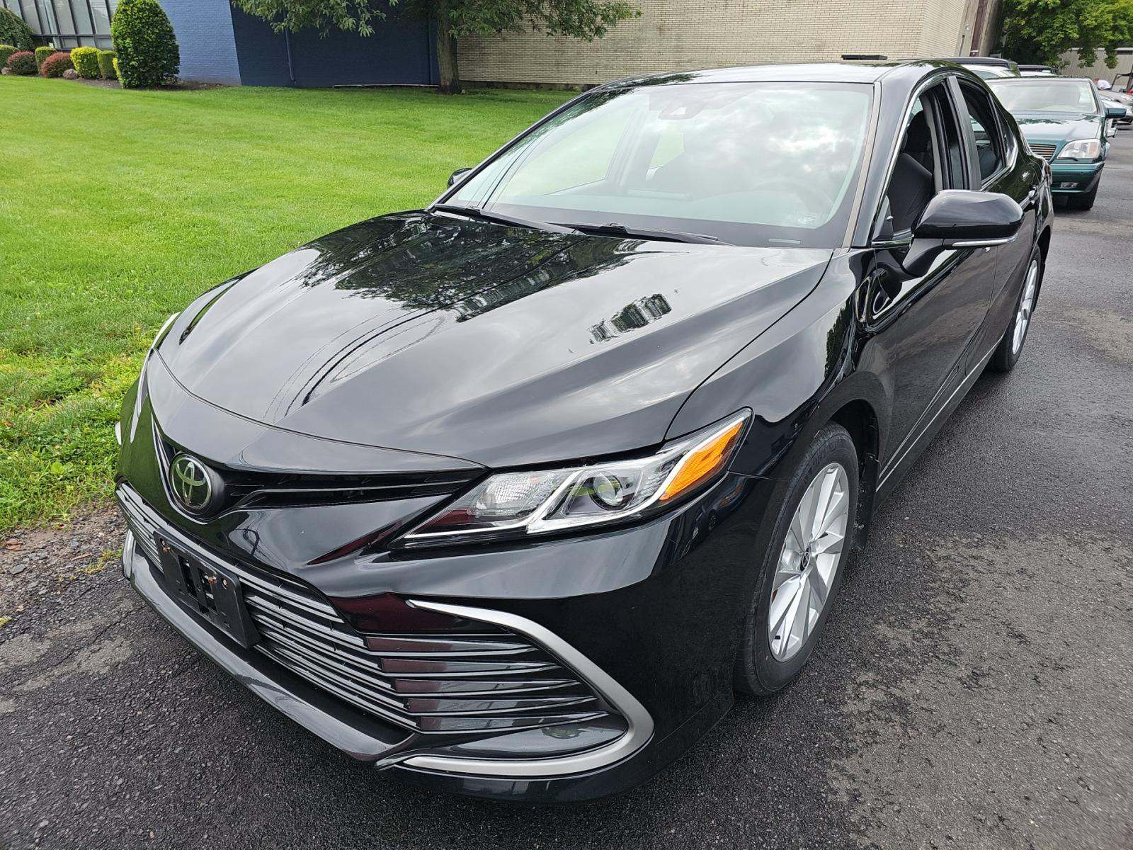 2023 Toyota Camry LE AWD