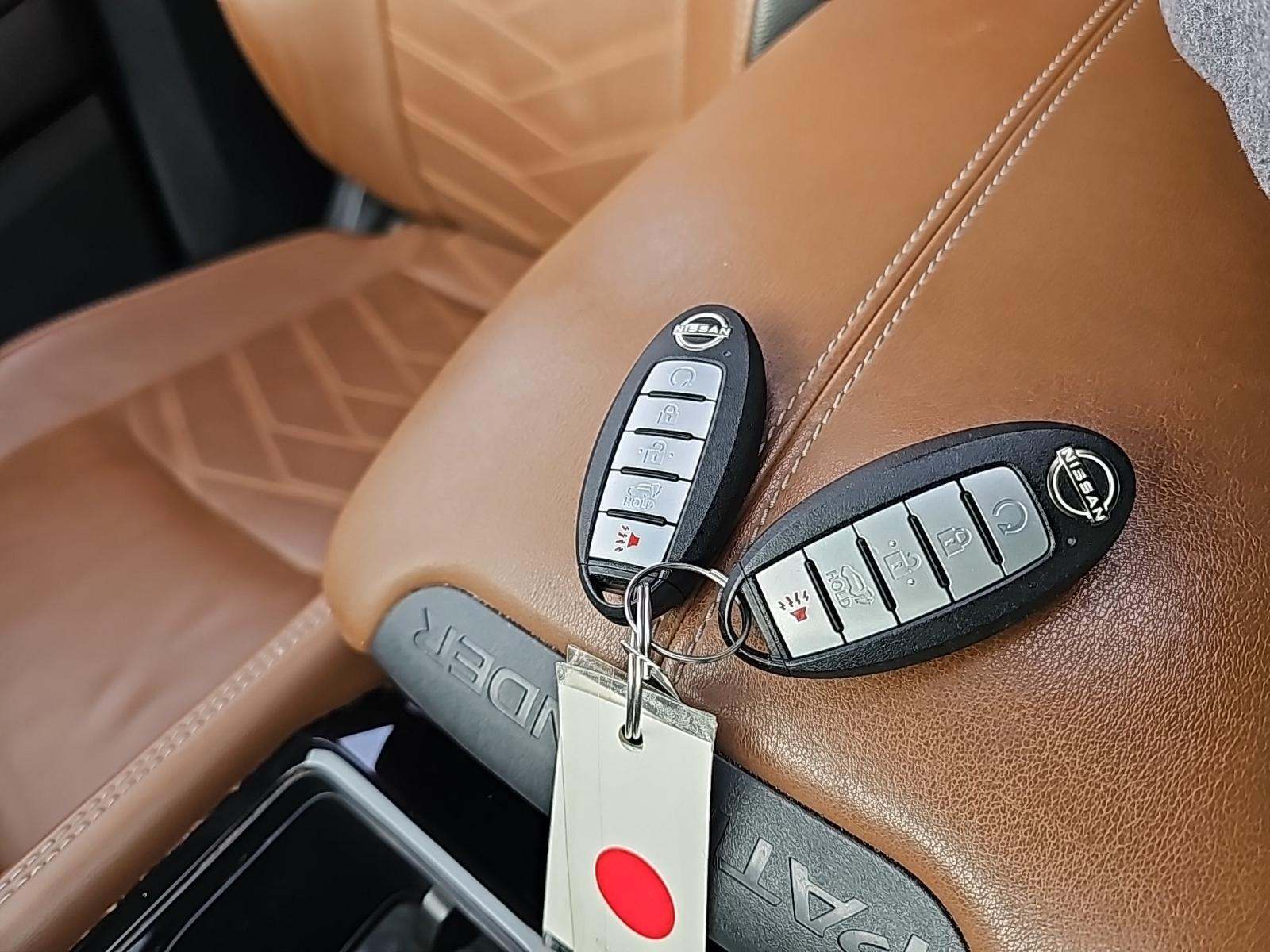 2022 Nissan Pathfinder Platinum AWD