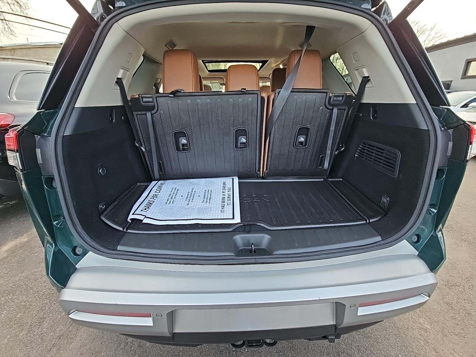 2022 Nissan Pathfinder Platinum AWD