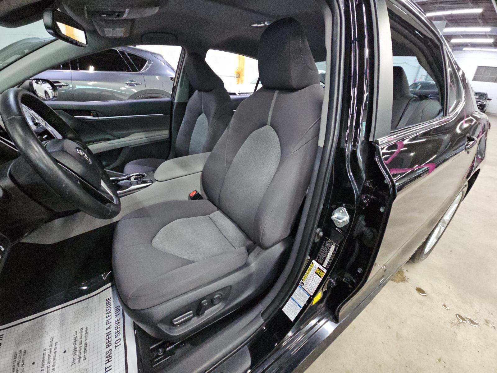 TOYOTA CAMRY - 6