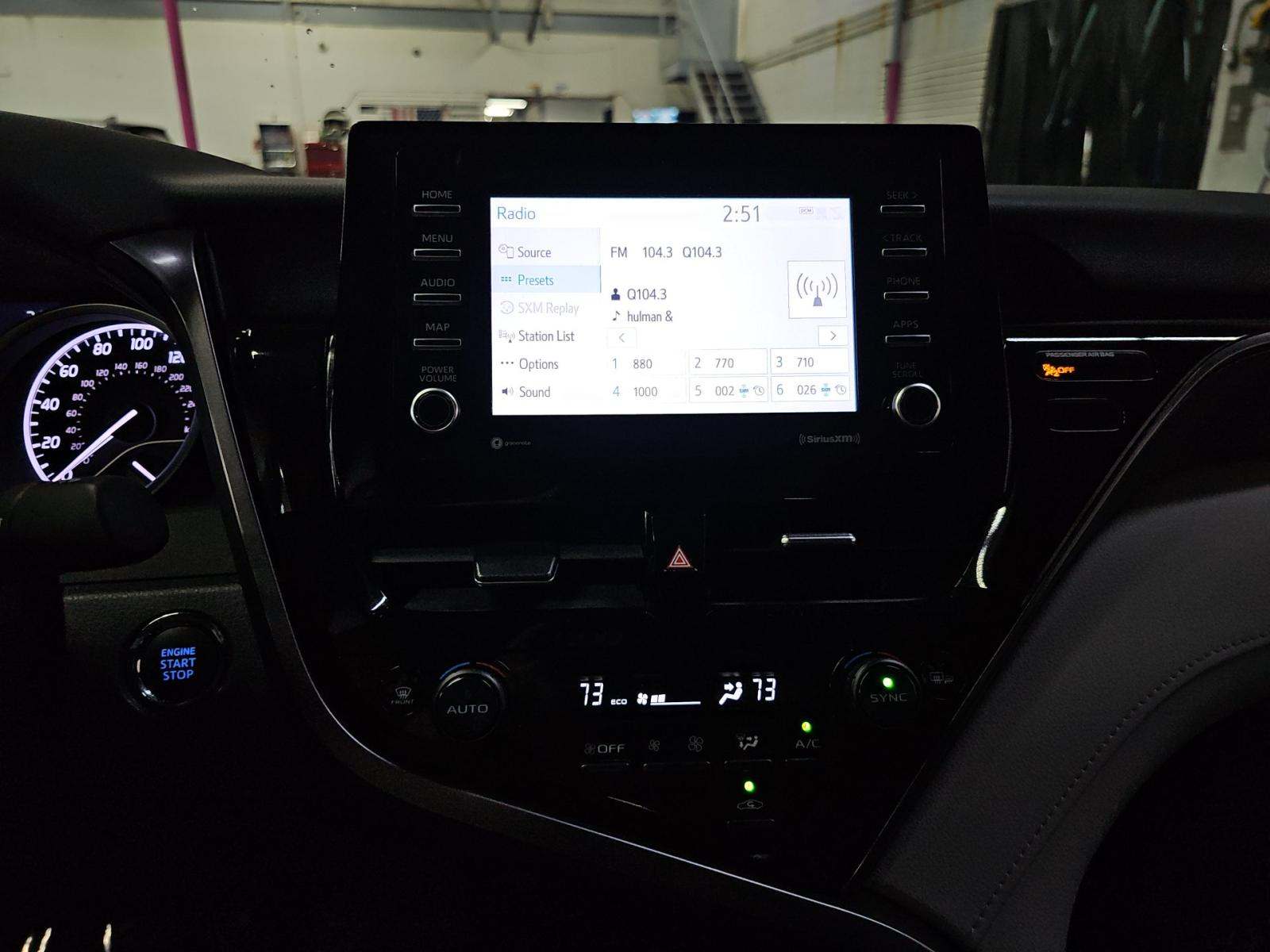 TOYOTA CAMRY - 10