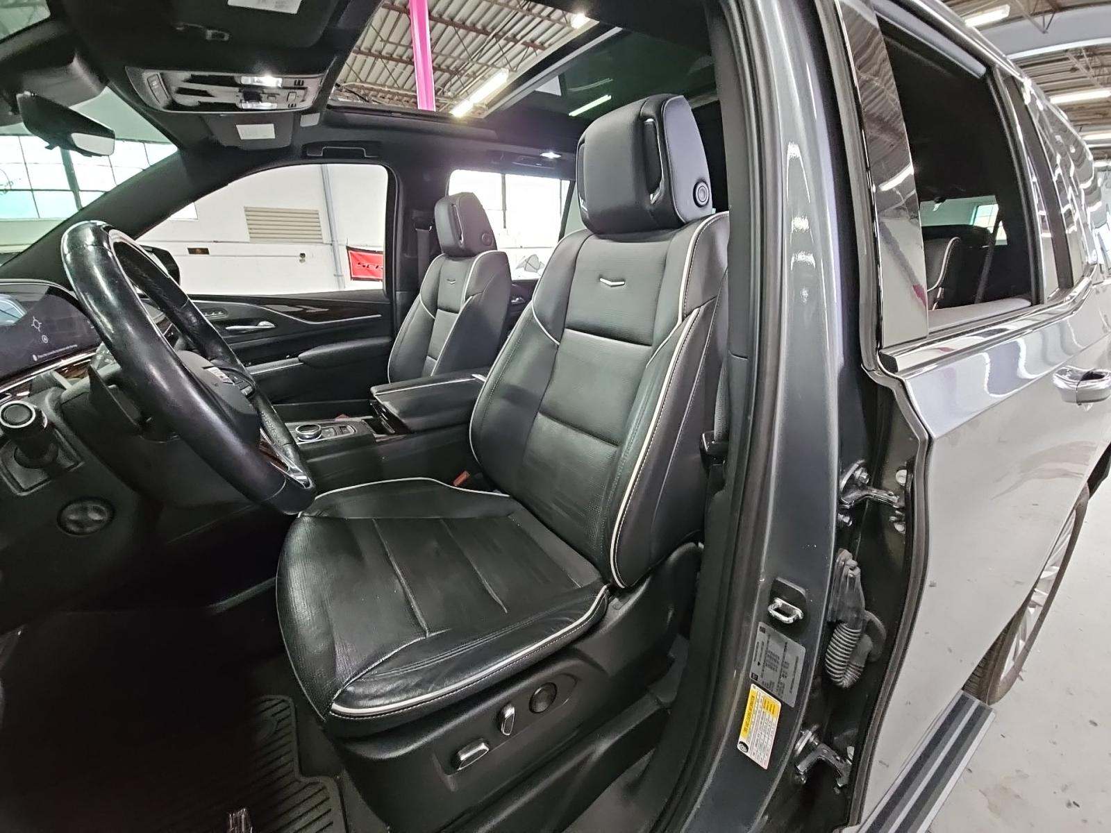 2022 Cadillac Escalade Premium Luxury AWD