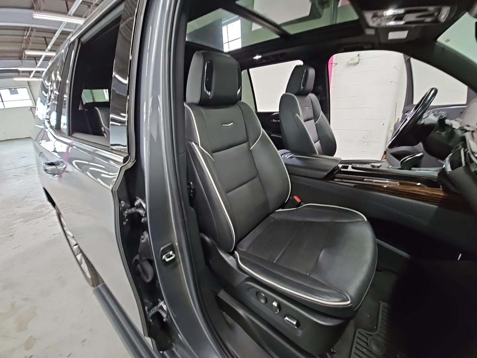 2022 Cadillac Escalade Premium Luxury AWD