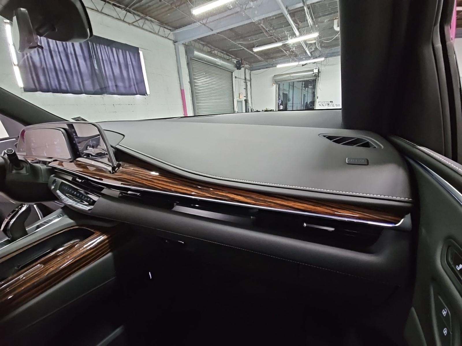 2022 Cadillac Escalade Premium Luxury AWD