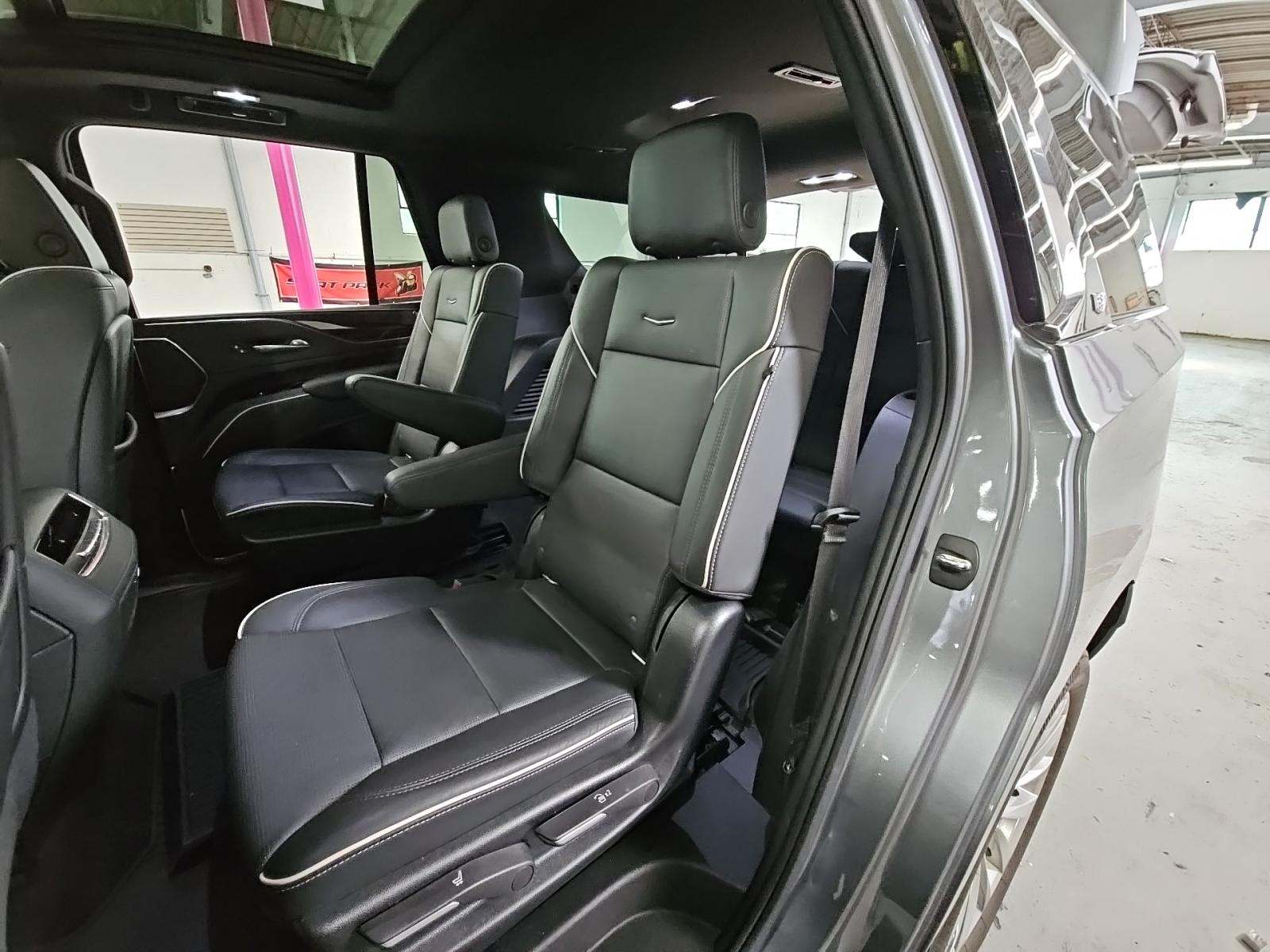 2022 Cadillac Escalade Premium Luxury AWD