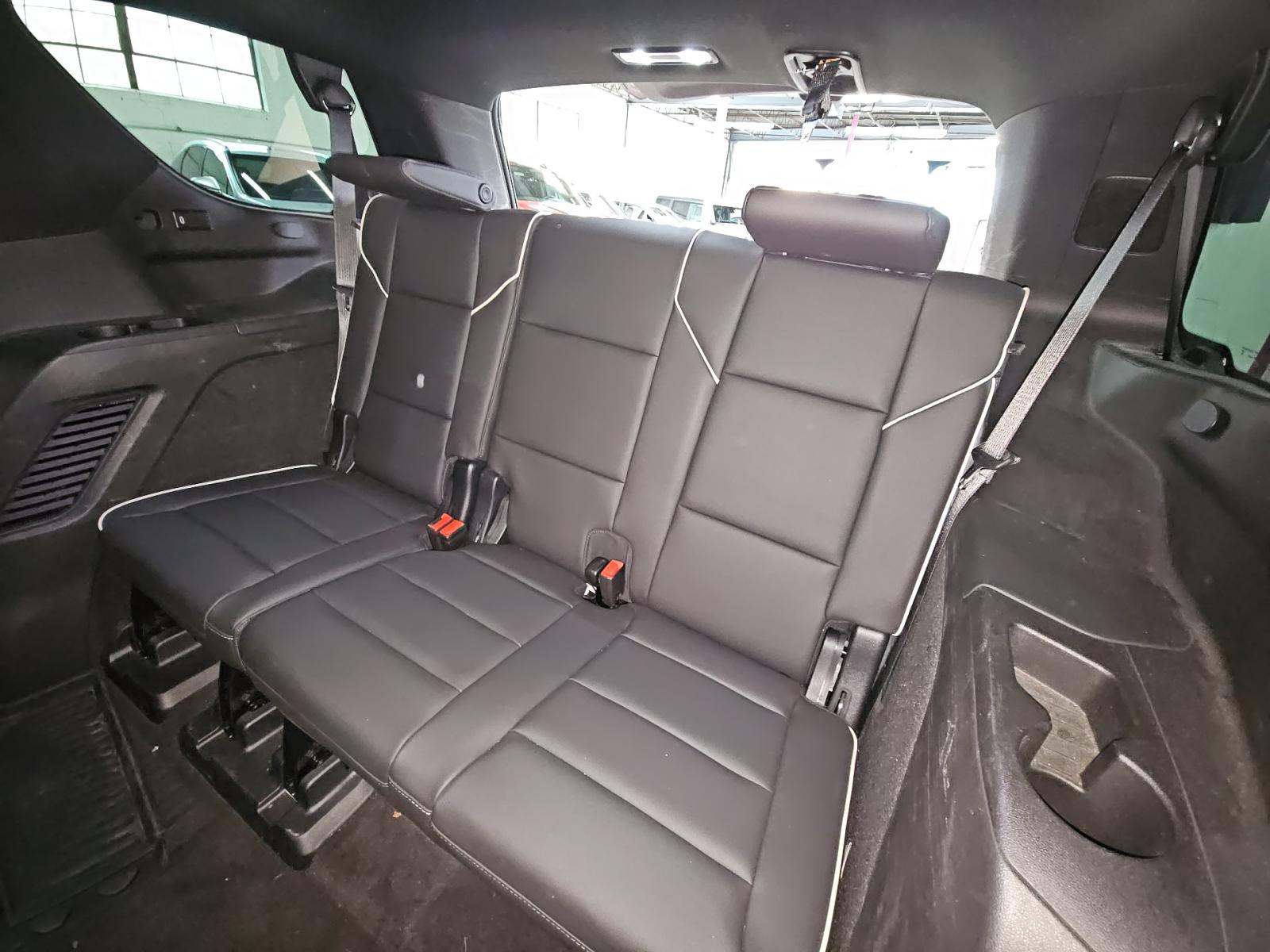 2022 Cadillac Escalade Premium Luxury AWD