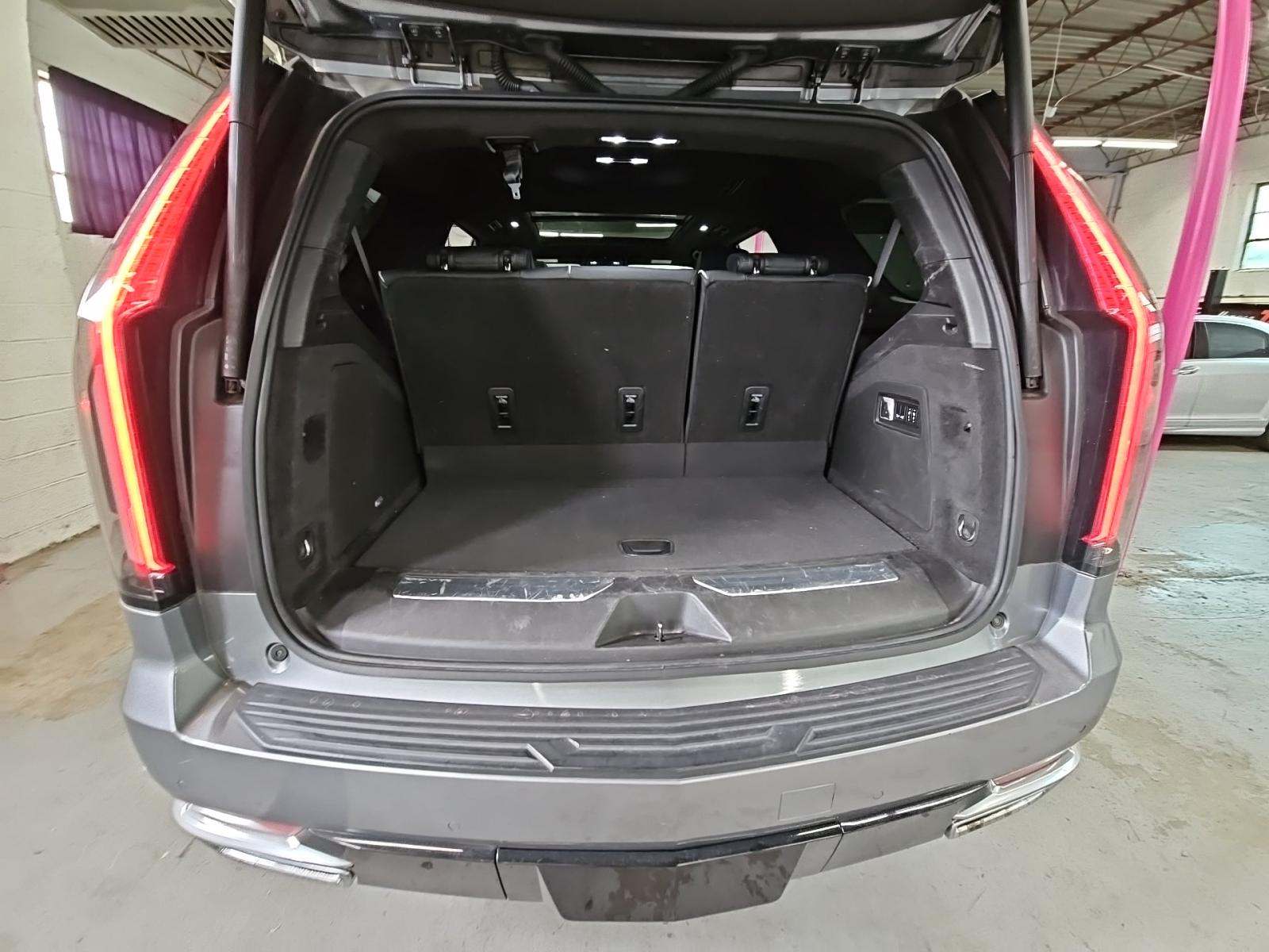 2022 Cadillac Escalade Premium Luxury AWD