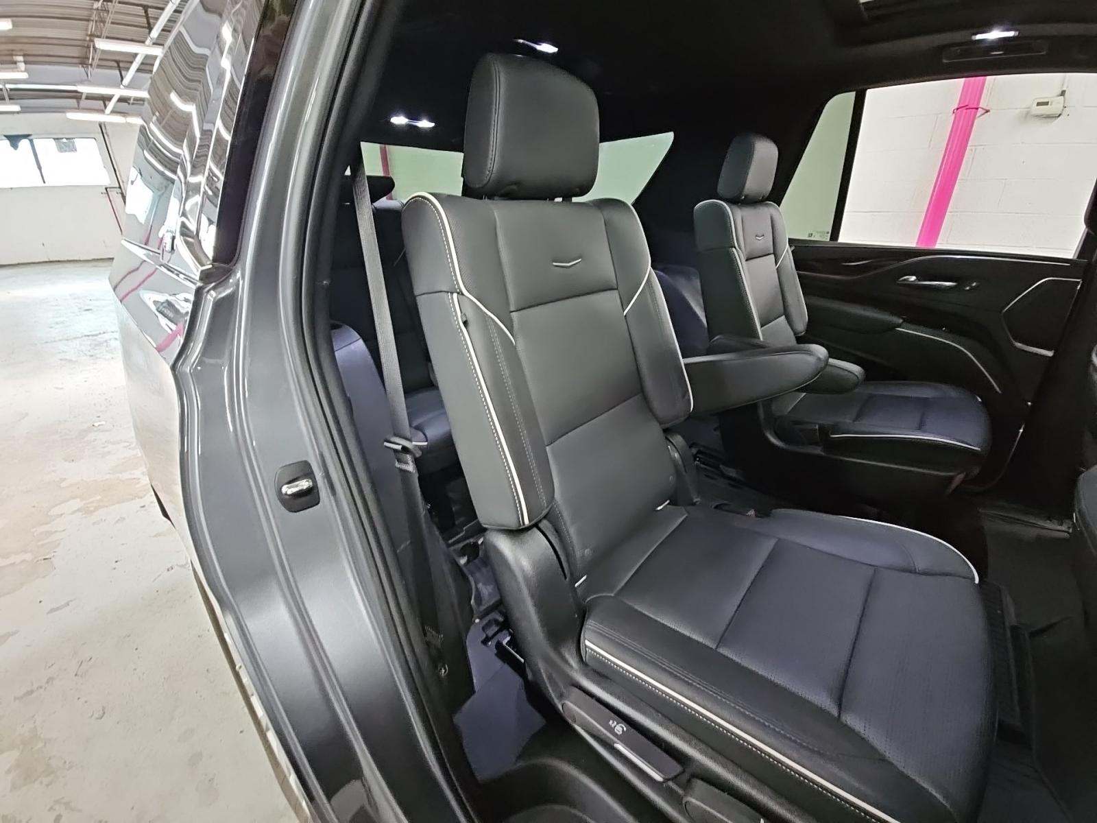 2022 Cadillac Escalade Premium Luxury AWD