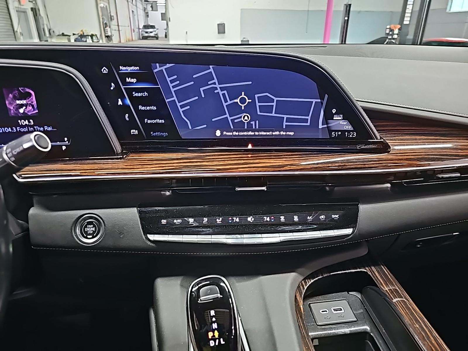 2022 Cadillac Escalade Premium Luxury AWD