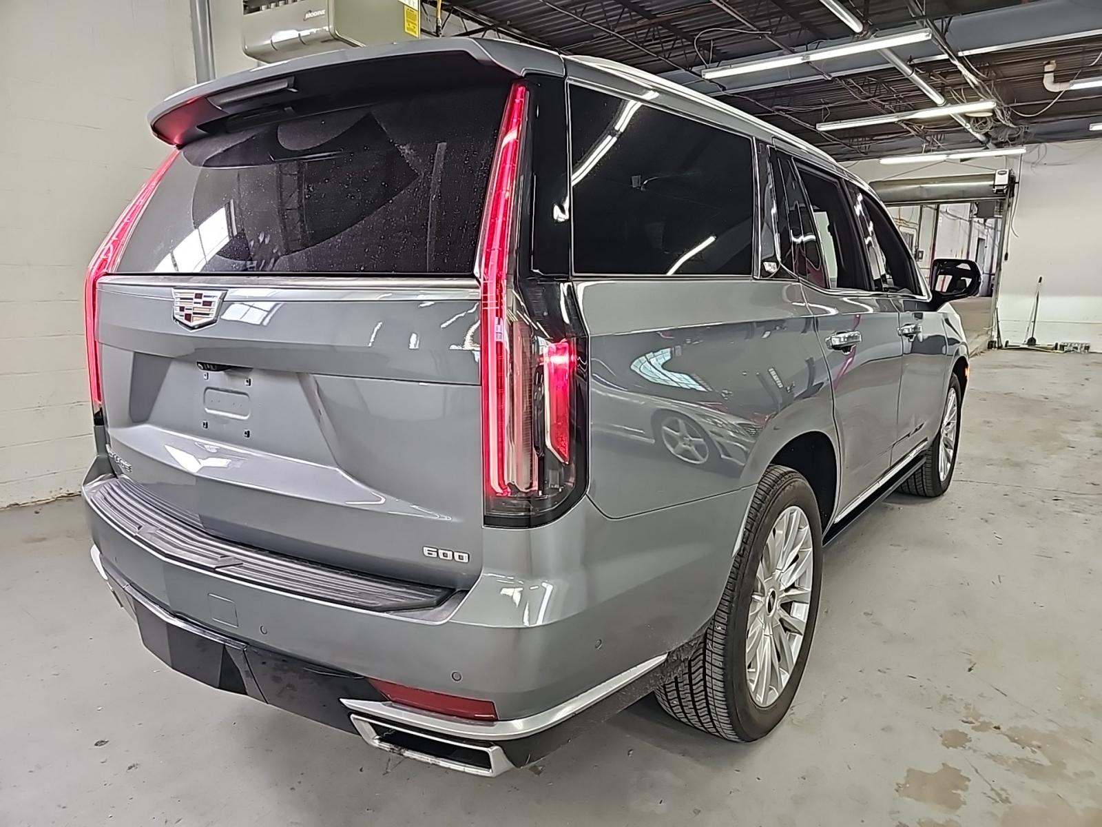 2022 Cadillac Escalade Premium Luxury AWD