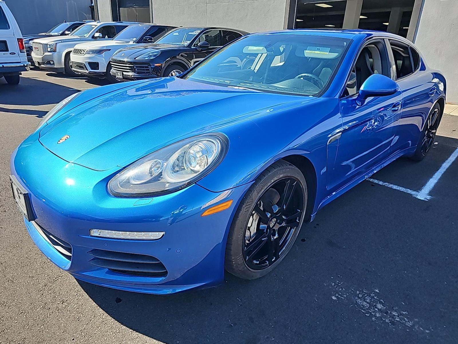 2015 Porsche Panamera S RWD
