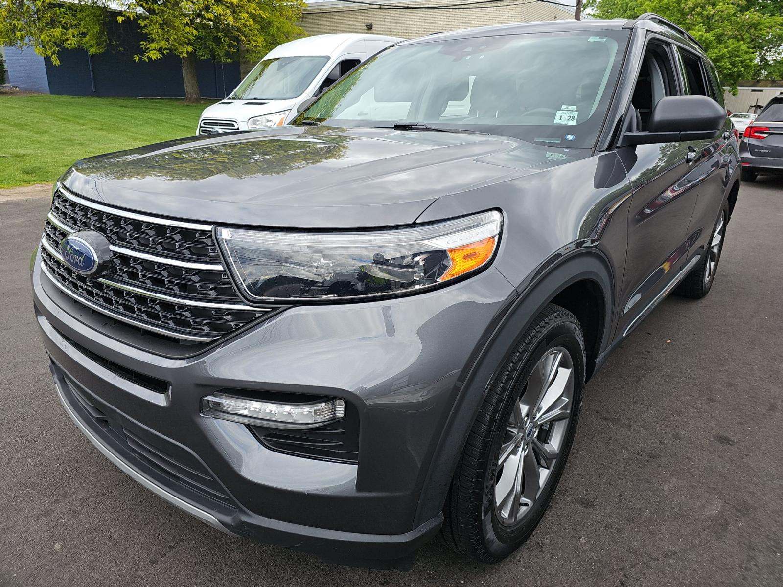 FORD EXPLORER - 1