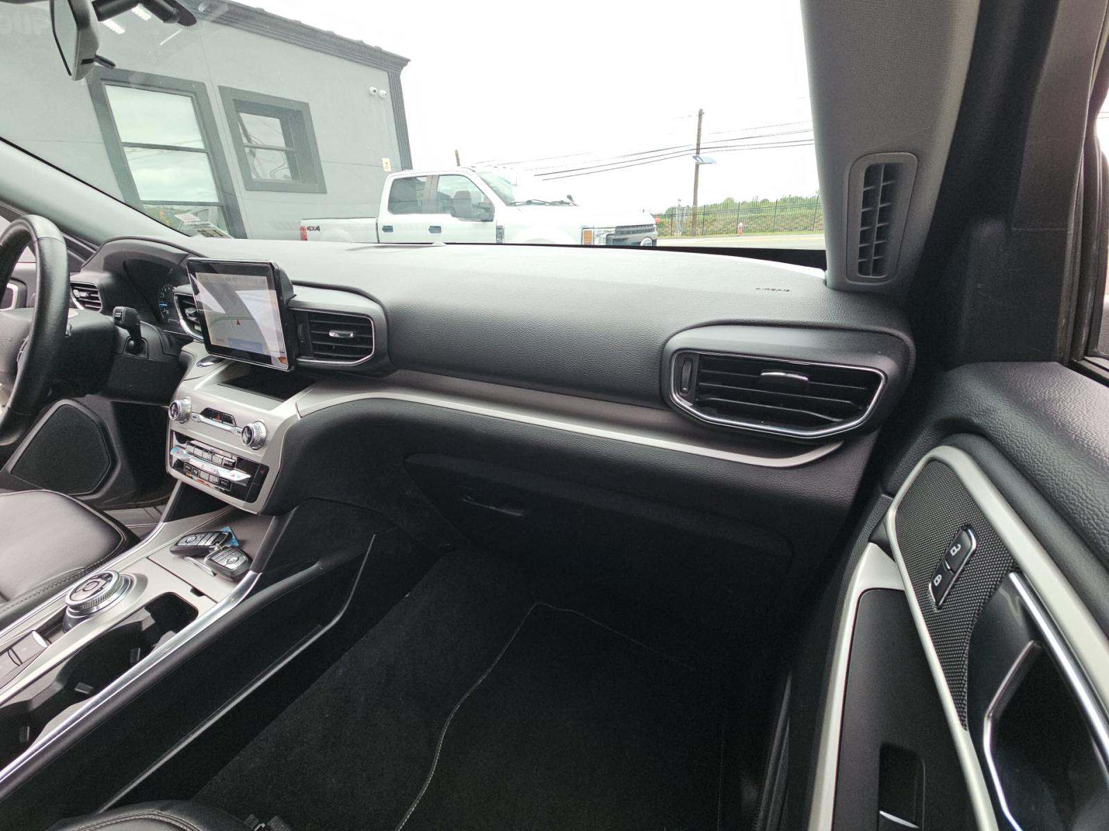 2022 Ford Explorer XLT AWD
