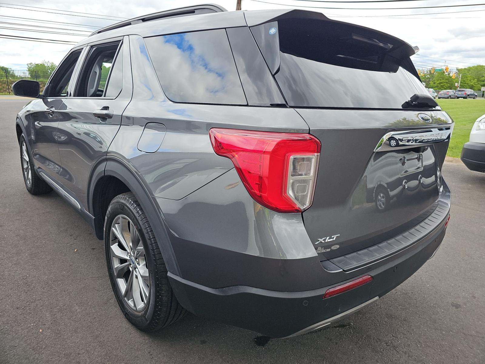 FORD EXPLORER - 2