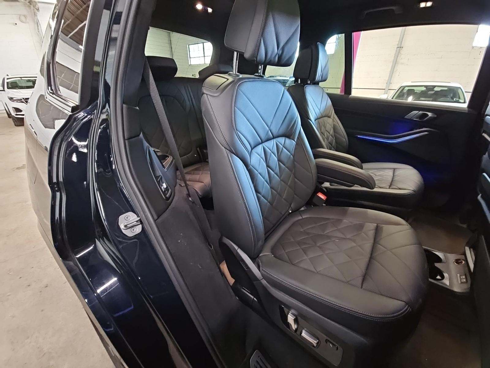 2023 BMW X7 xDrive40i AWD