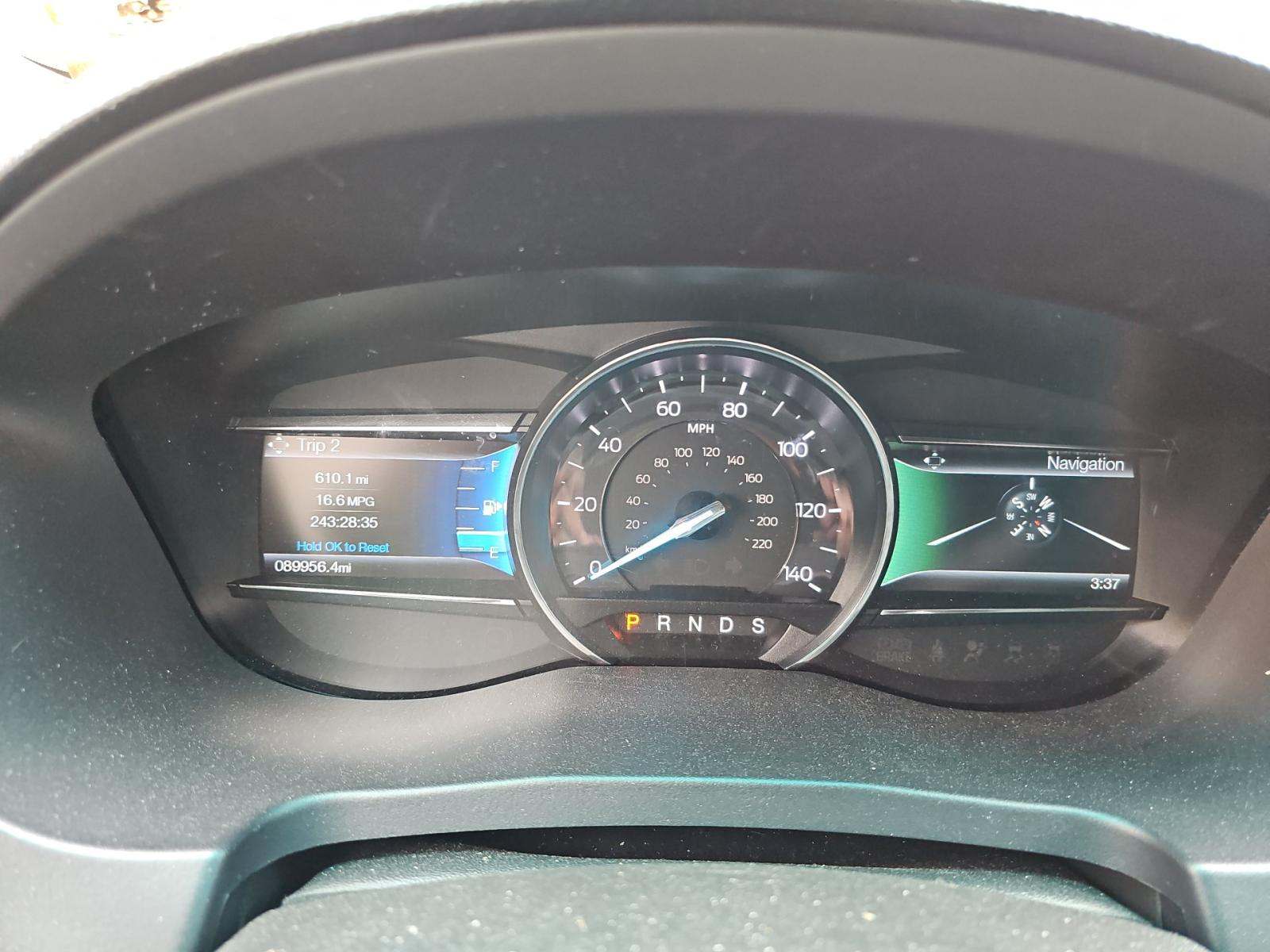 FORD EXPLORER - 9