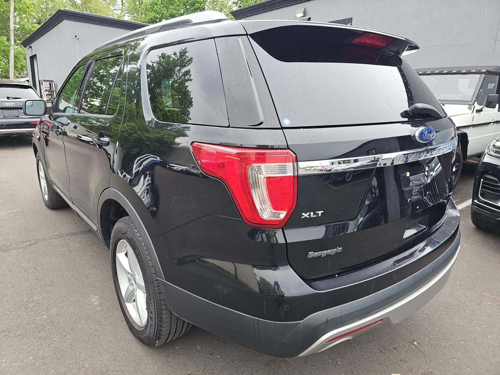 FORD EXPLORER - 2