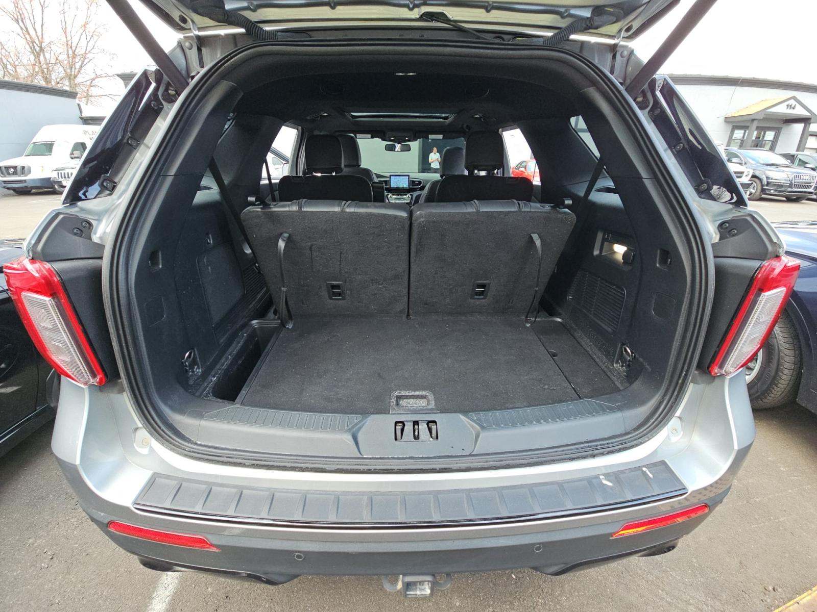 2023 Ford Explorer ST-Line AWD