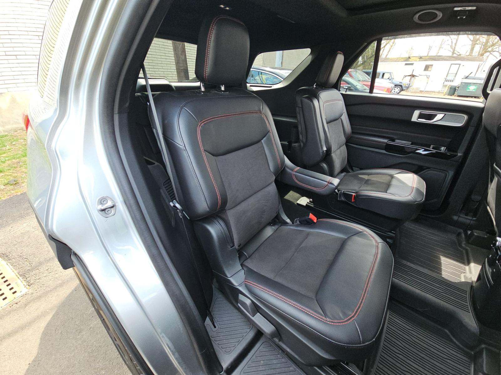 2023 Ford Explorer ST-Line AWD