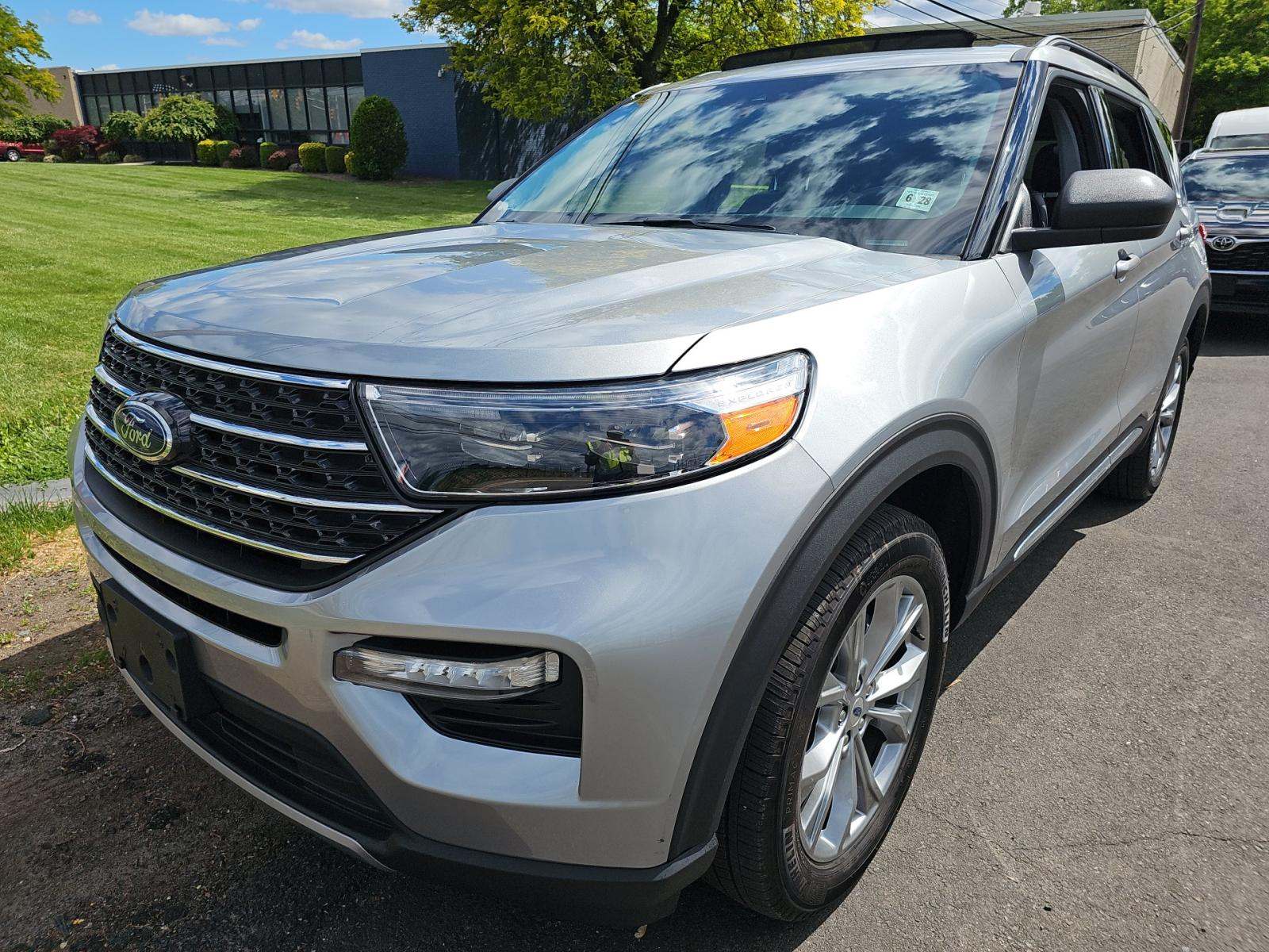 FORD EXPLORER - 1