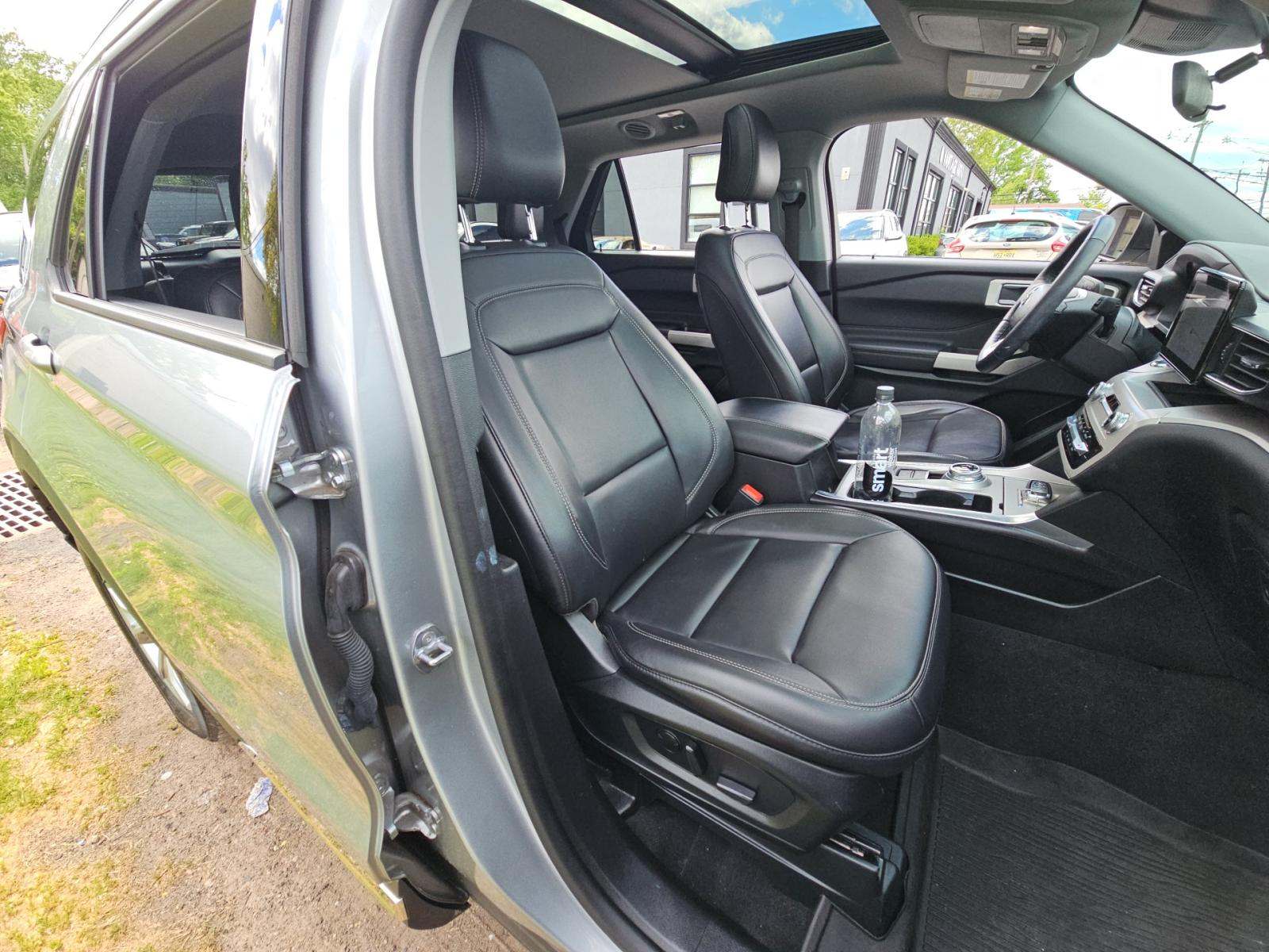 2023 Ford Explorer XLT AWD