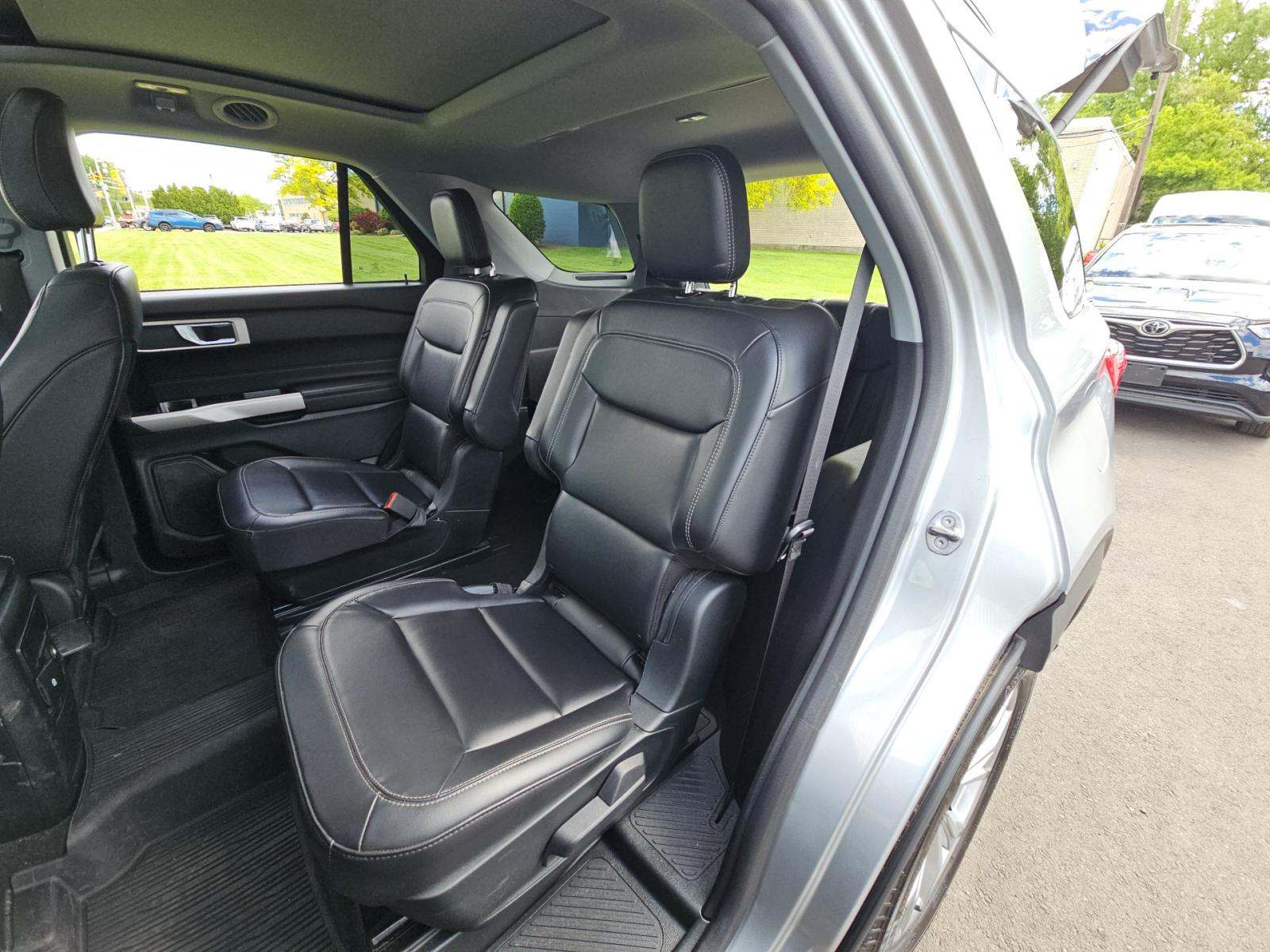 2023 Ford Explorer XLT AWD