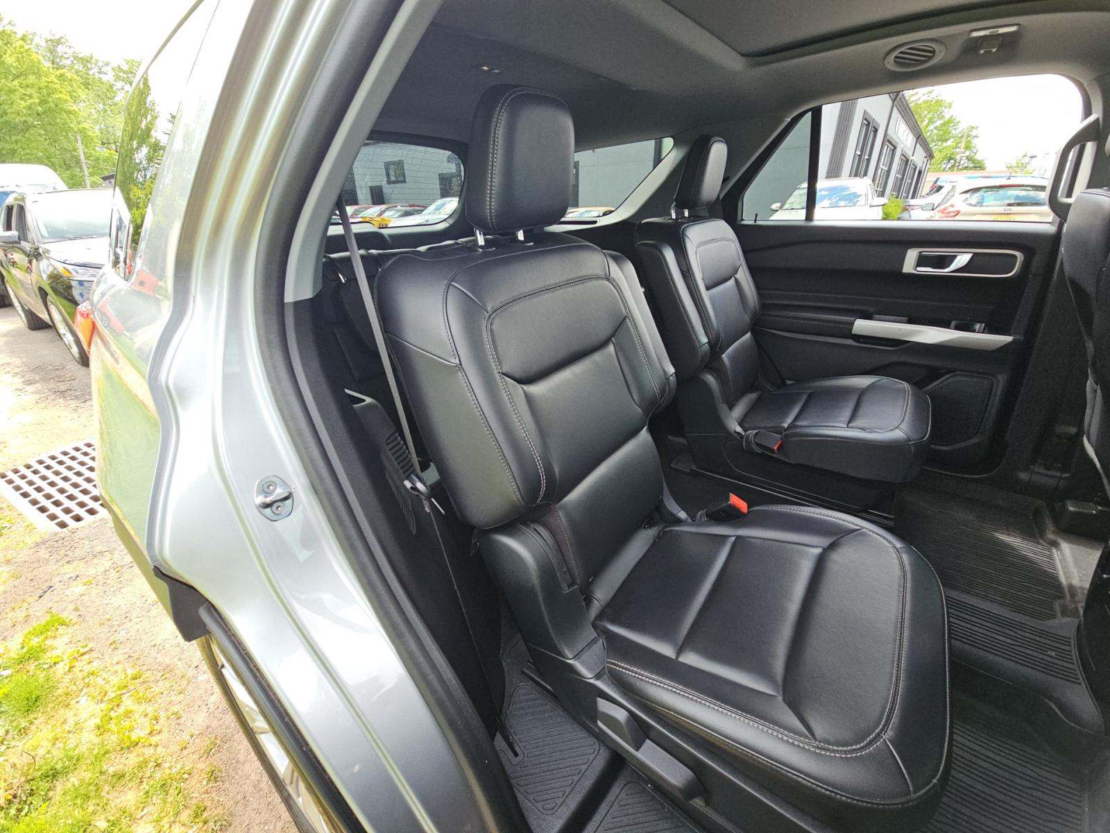 2023 Ford Explorer XLT AWD