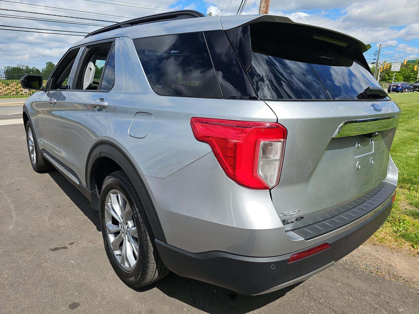 FORD EXPLORER - 2
