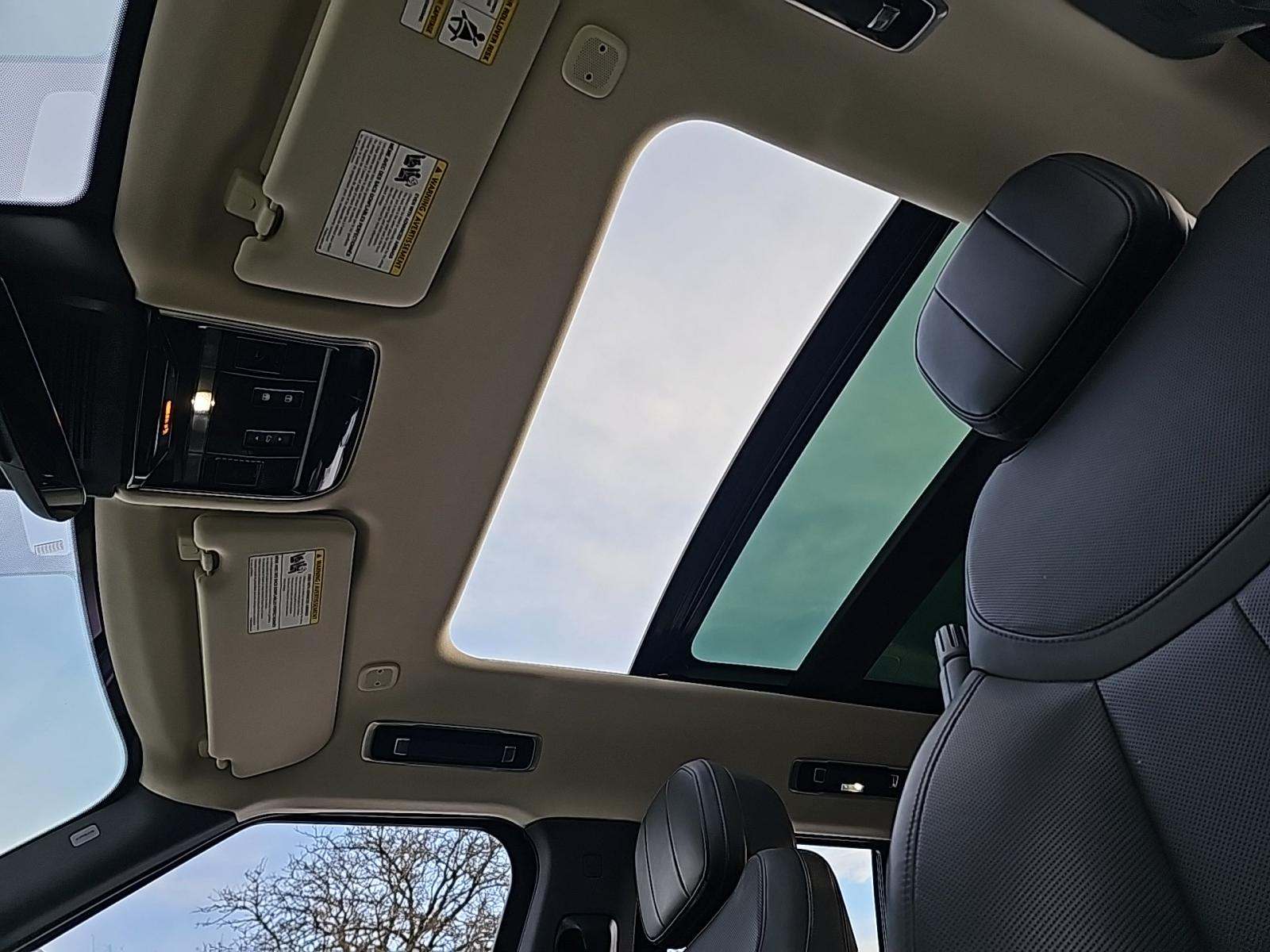 2023 Land Rover Range Rover SE AWD