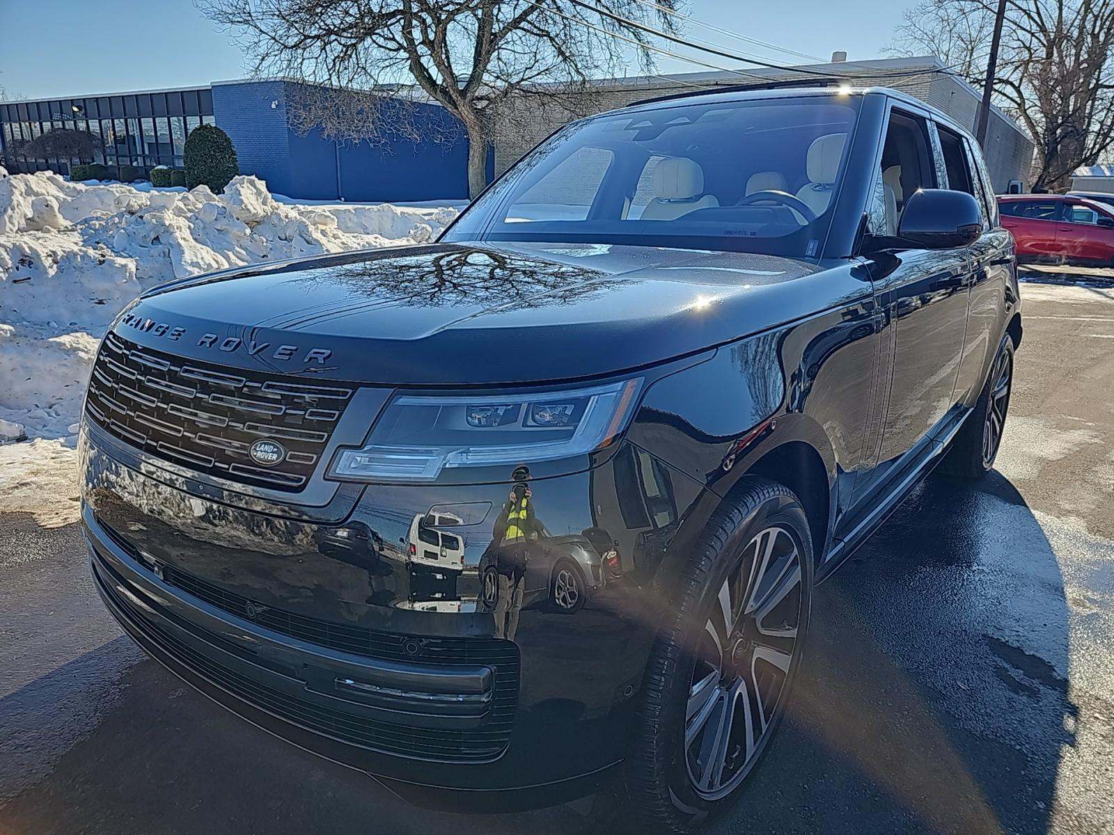 2023 Land Rover Range Rover SE AWD