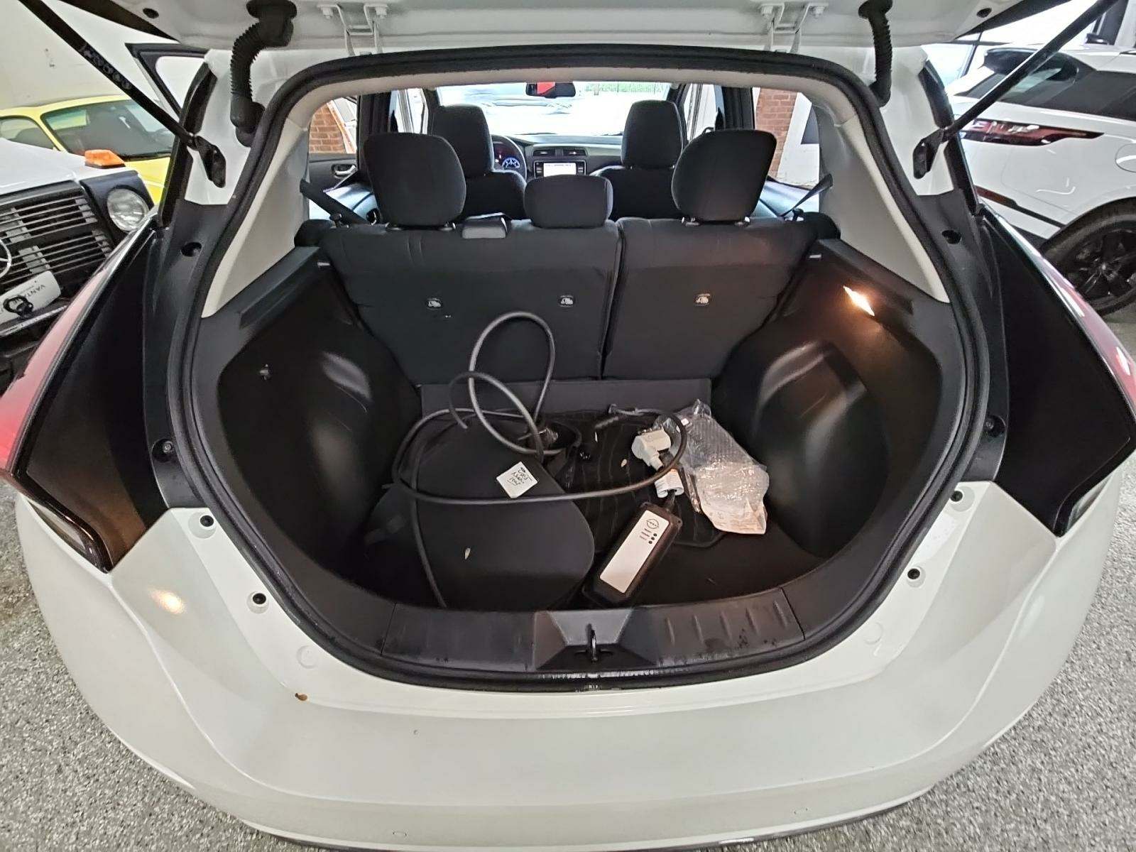 2024 Nissan LEAF SV PLUS FWD