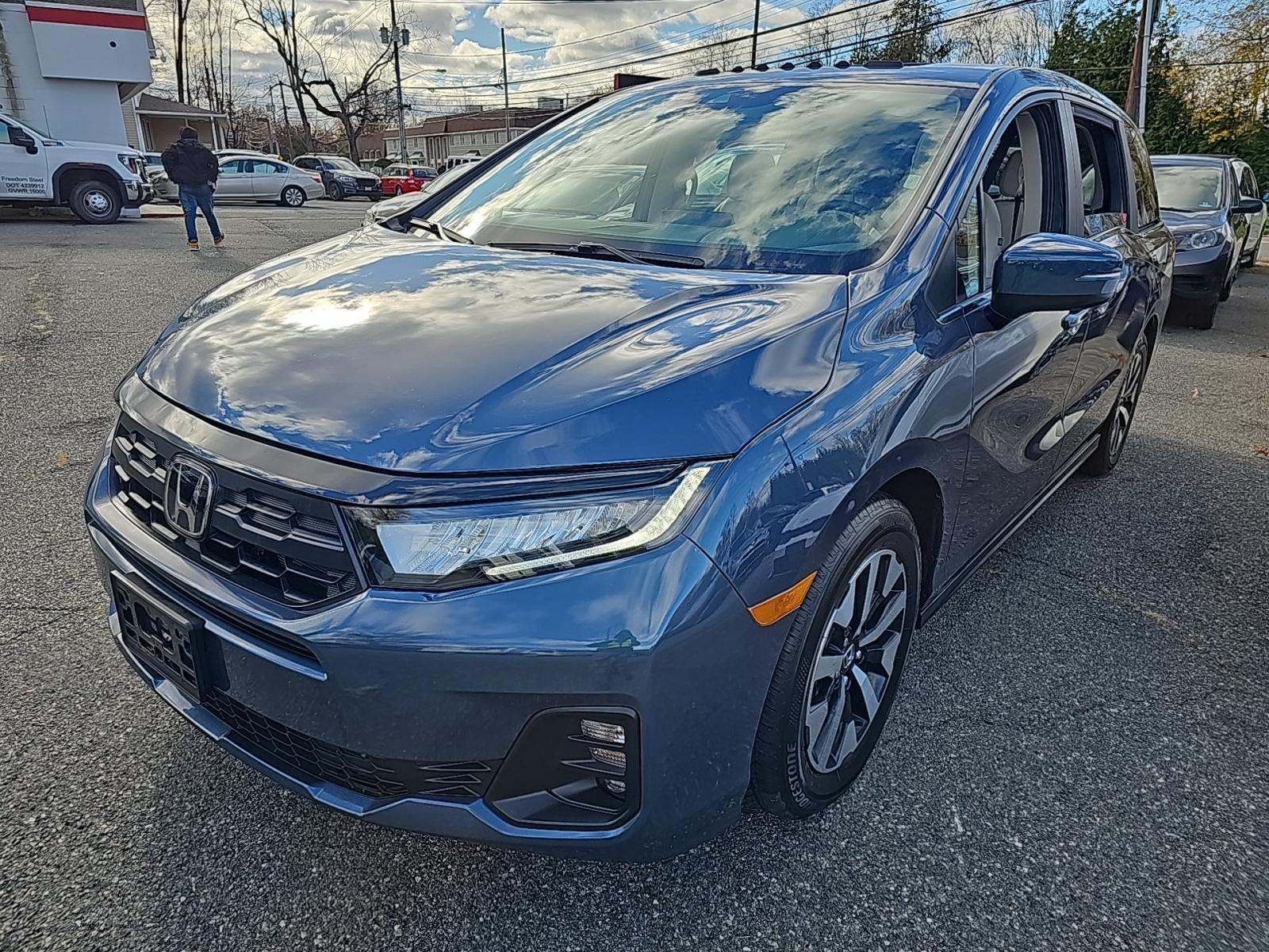 2025 Honda Odyssey EX-L FWD