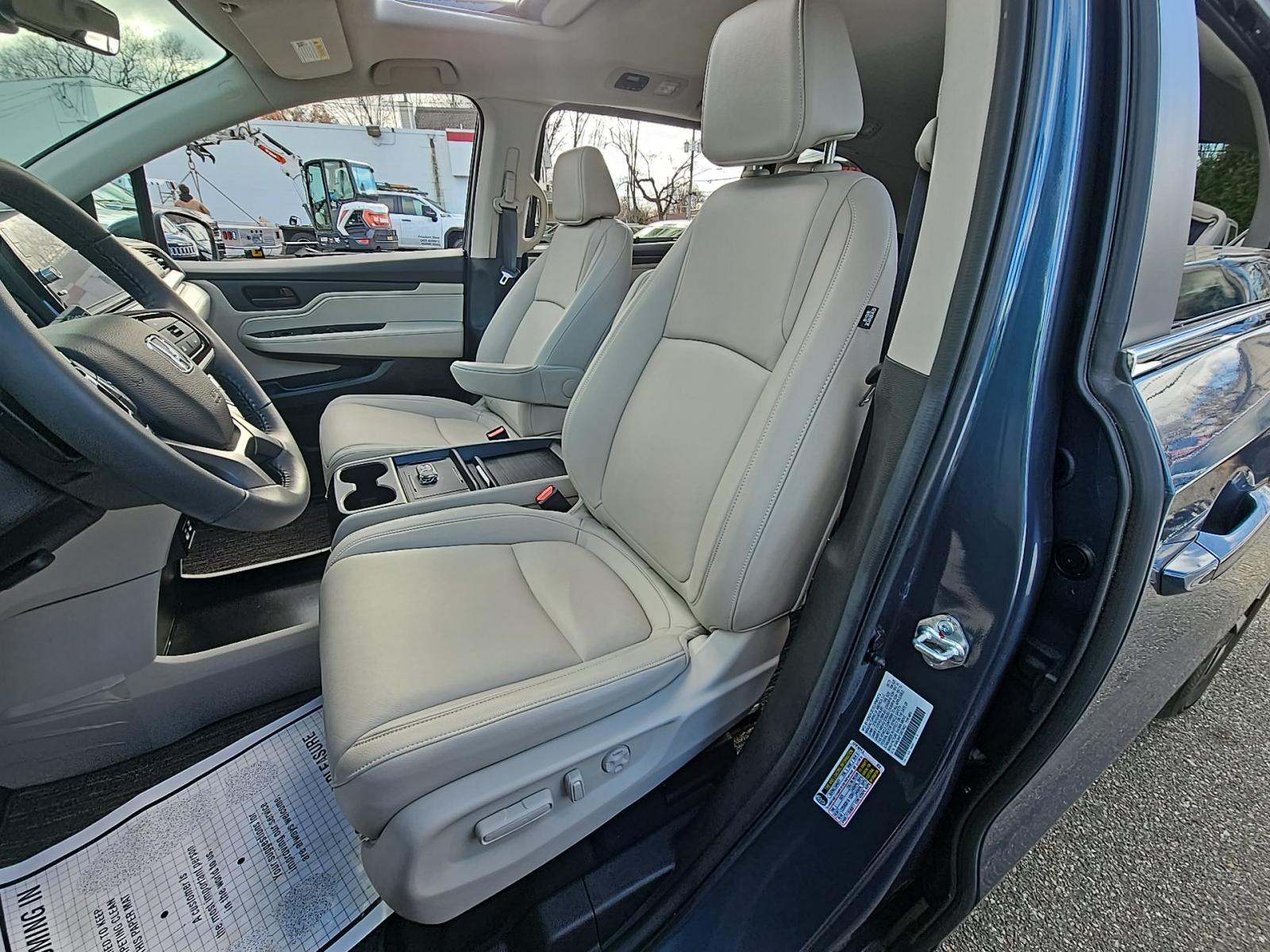 2025 Honda Odyssey EX-L FWD