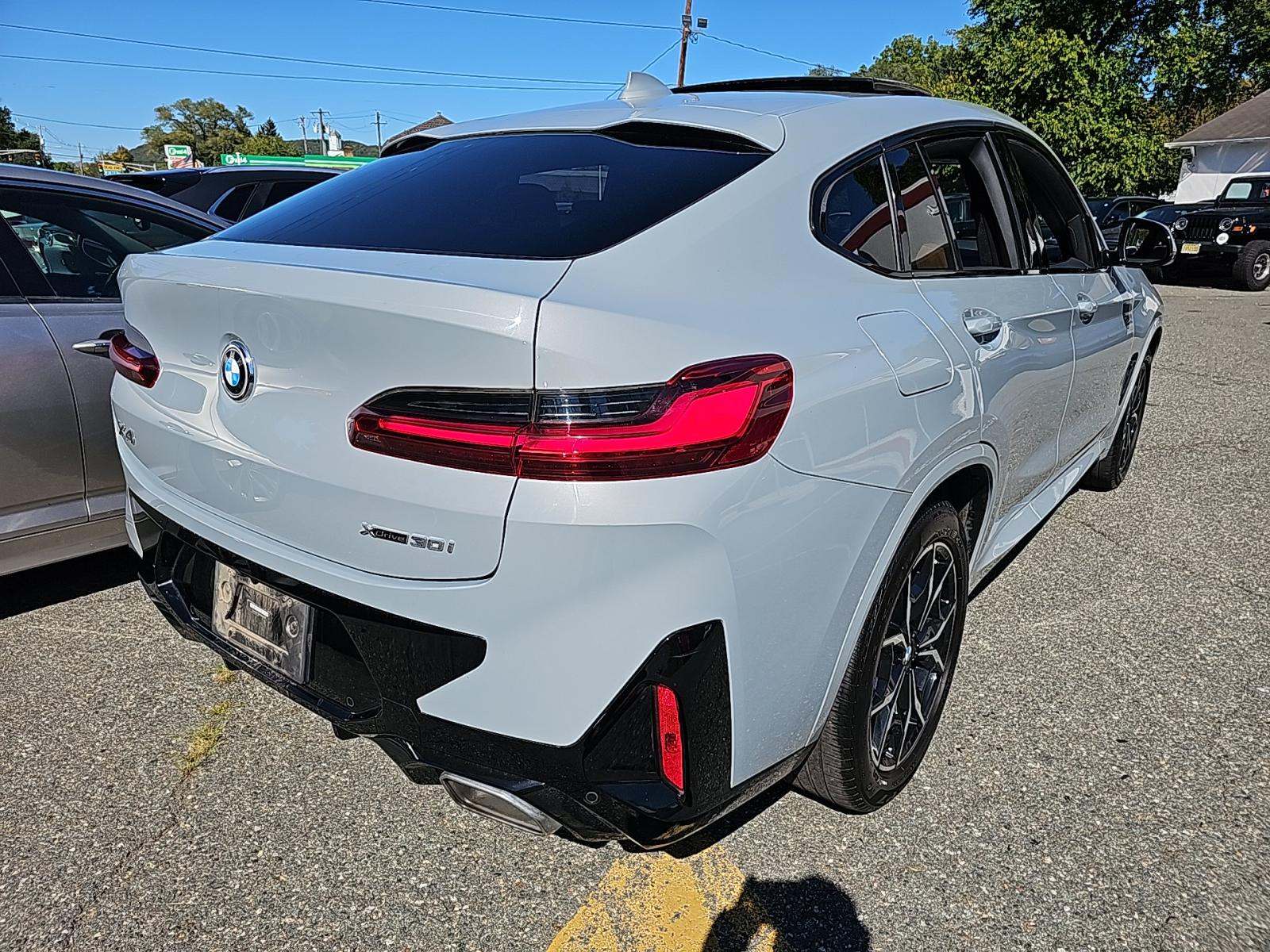 2022 BMW X4 xDrive30i AWD