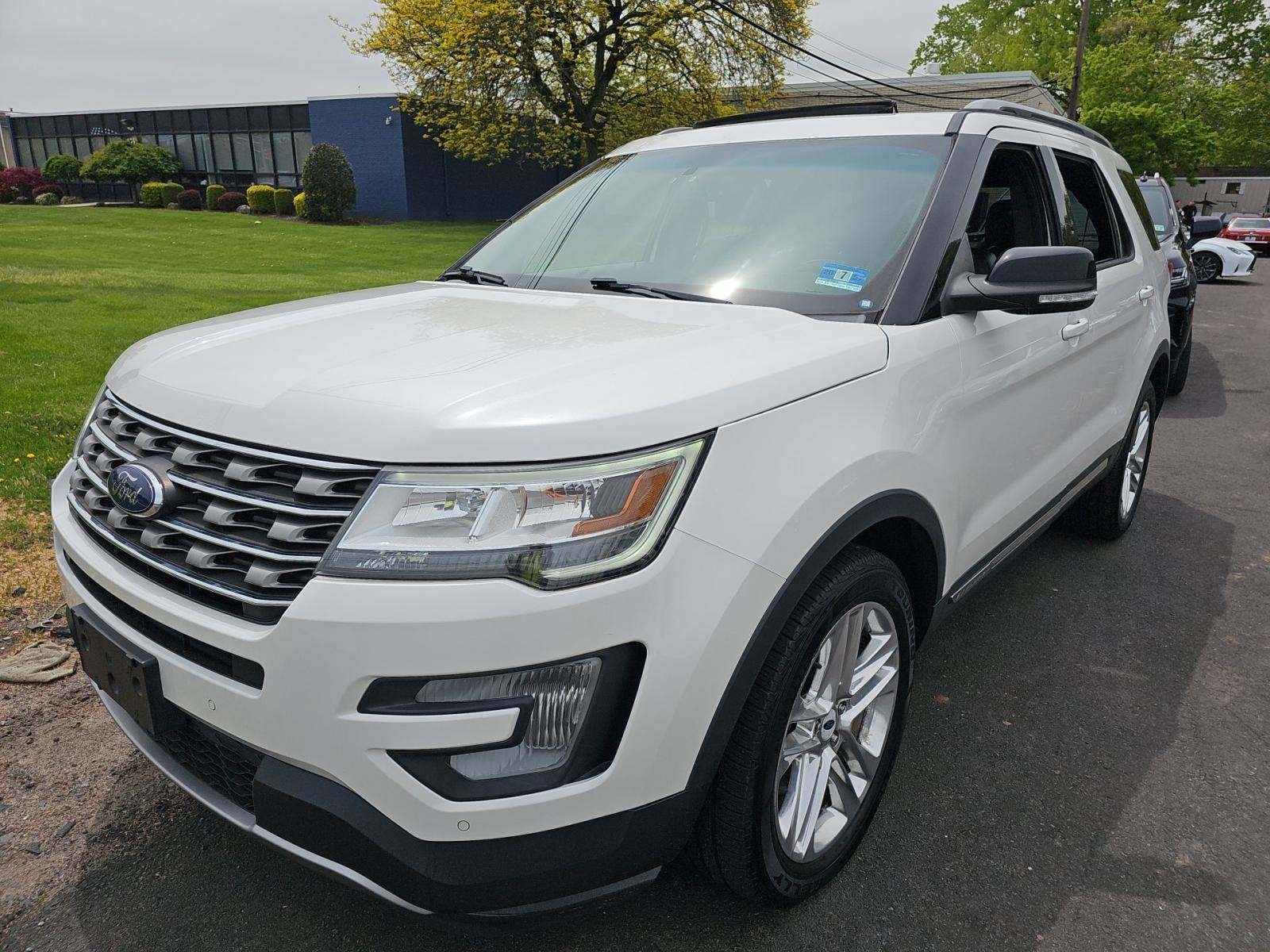 FORD EXPLORER - 1