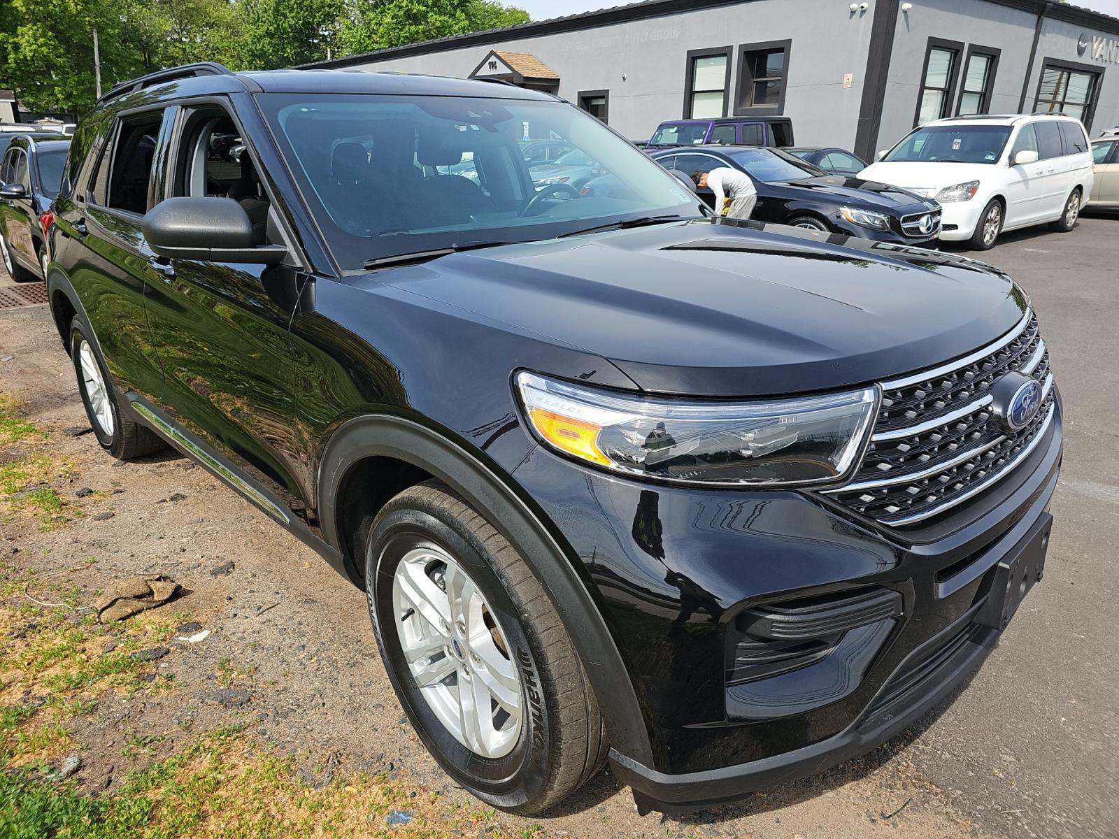 FORD EXPLORER - 4