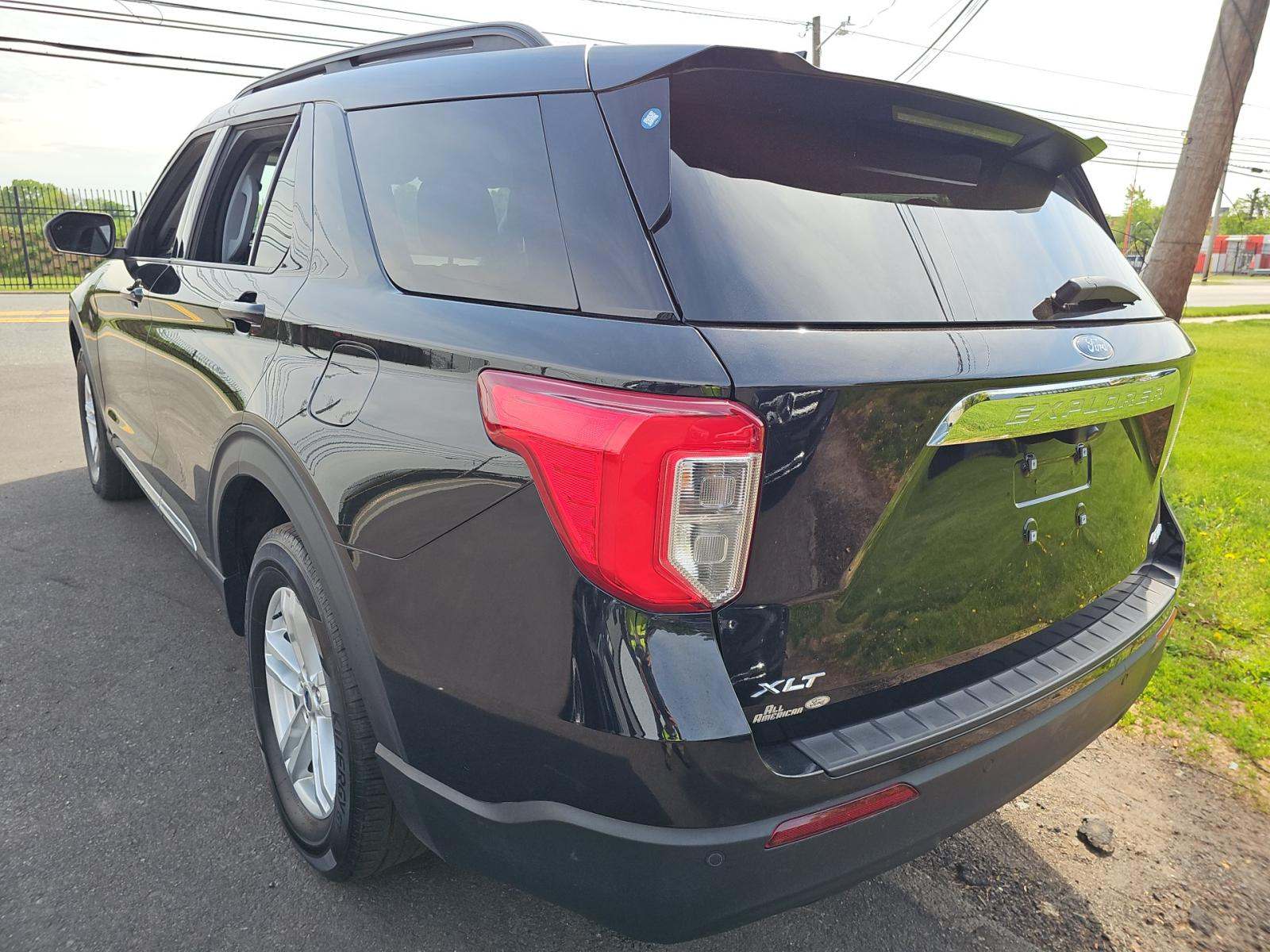 FORD EXPLORER - 2
