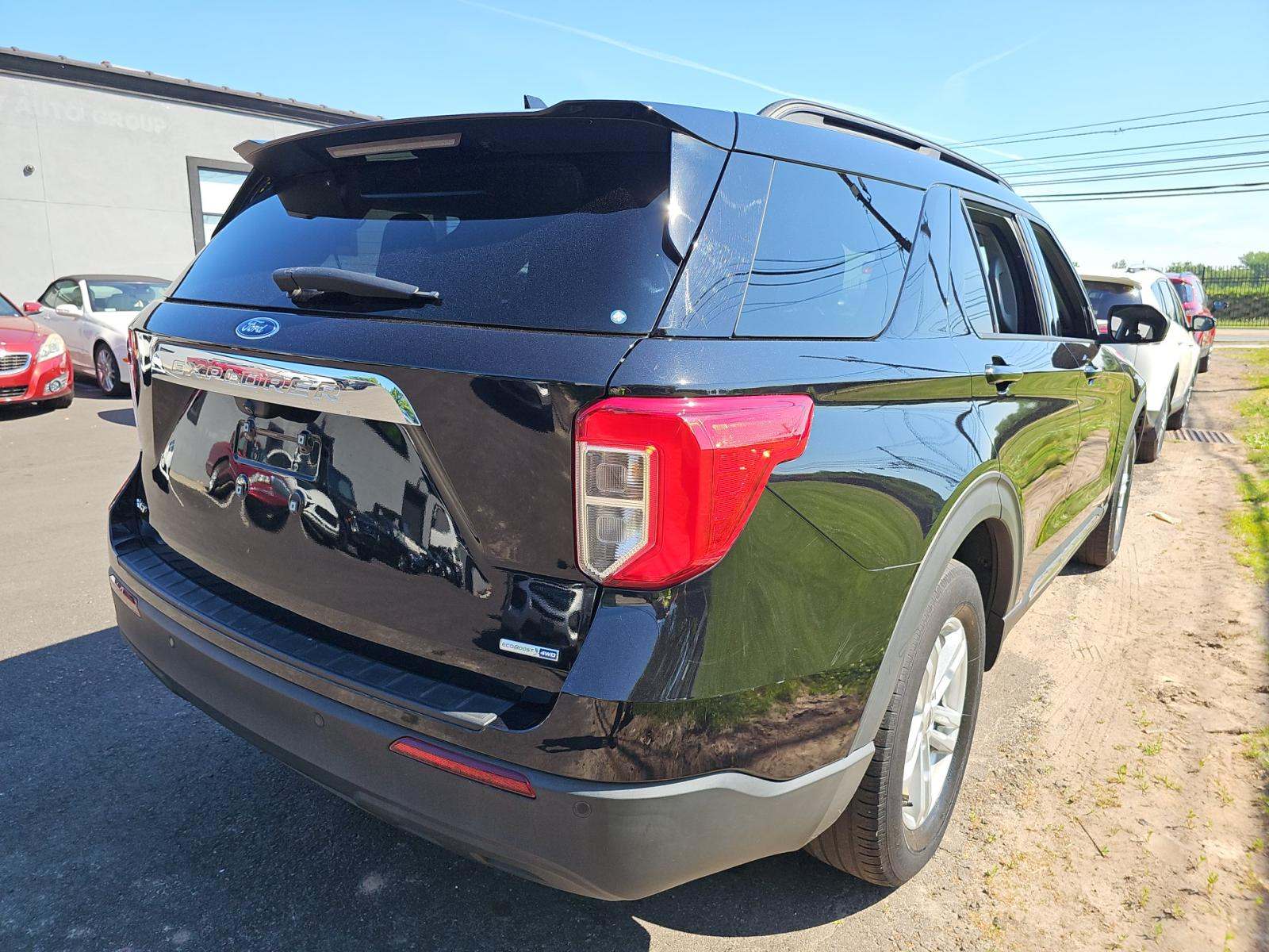 FORD EXPLORER - 3