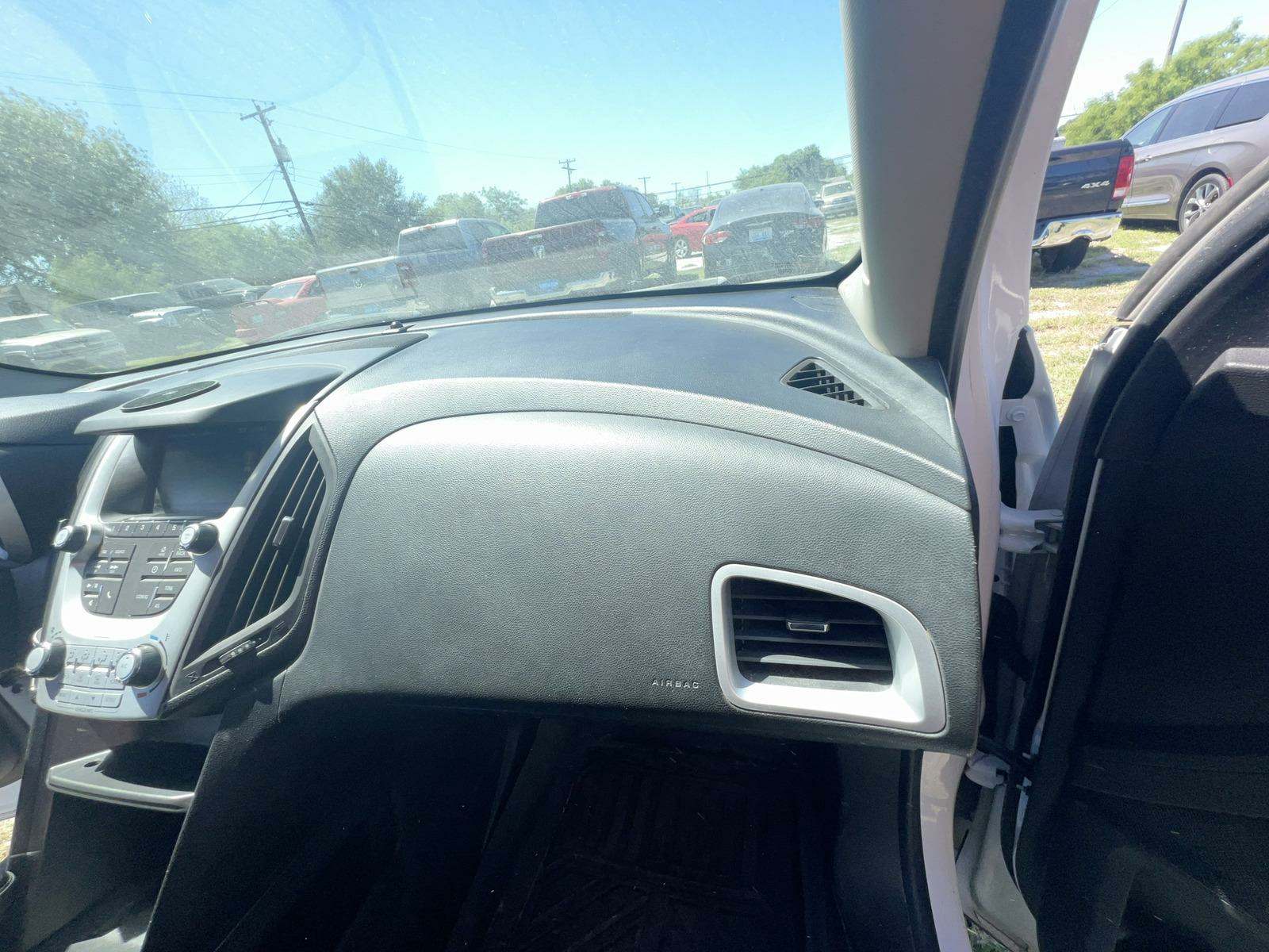 2017 Chevrolet Equinox LS FWD